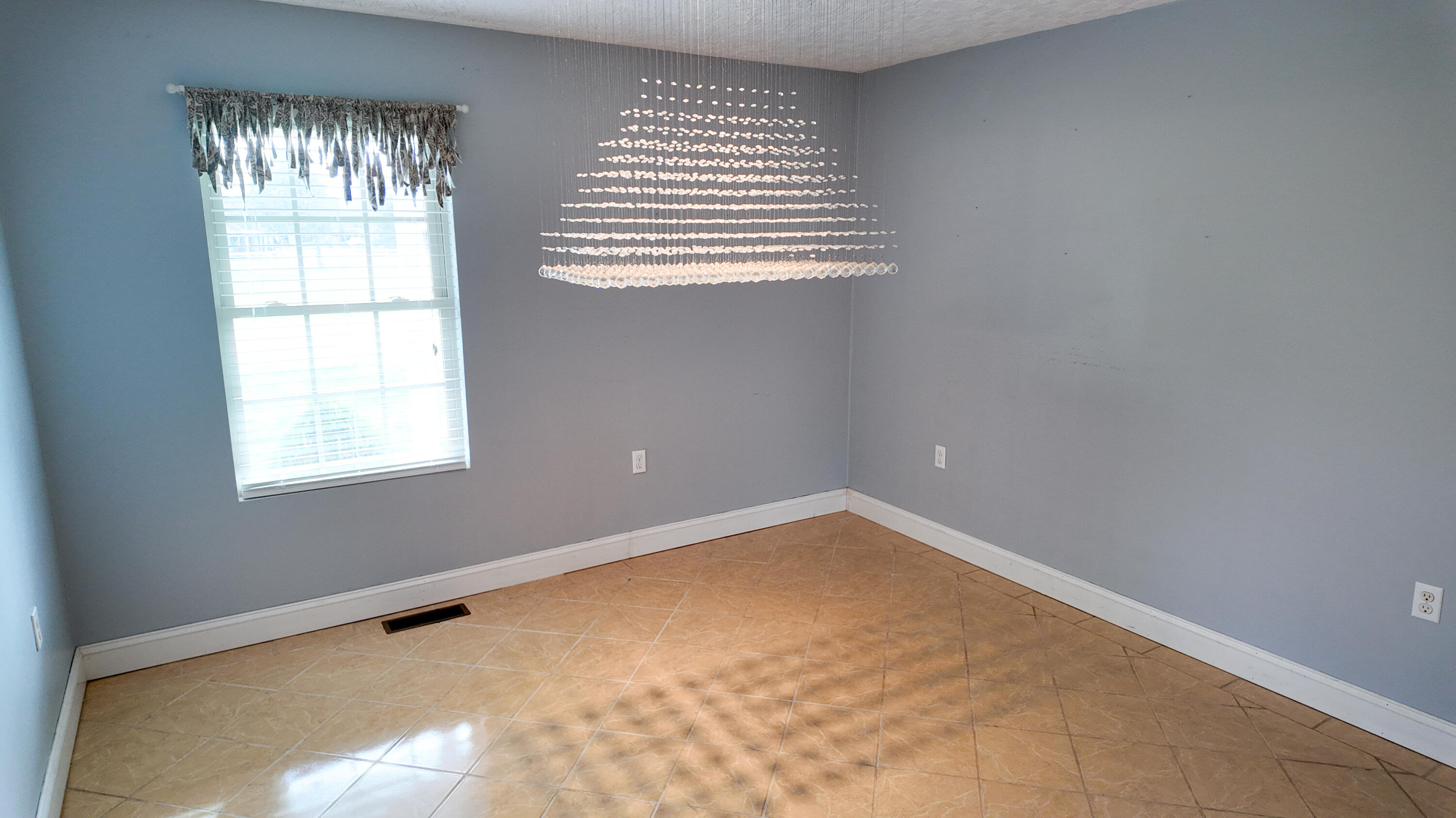 1408 Ky-80 Property Photo 21