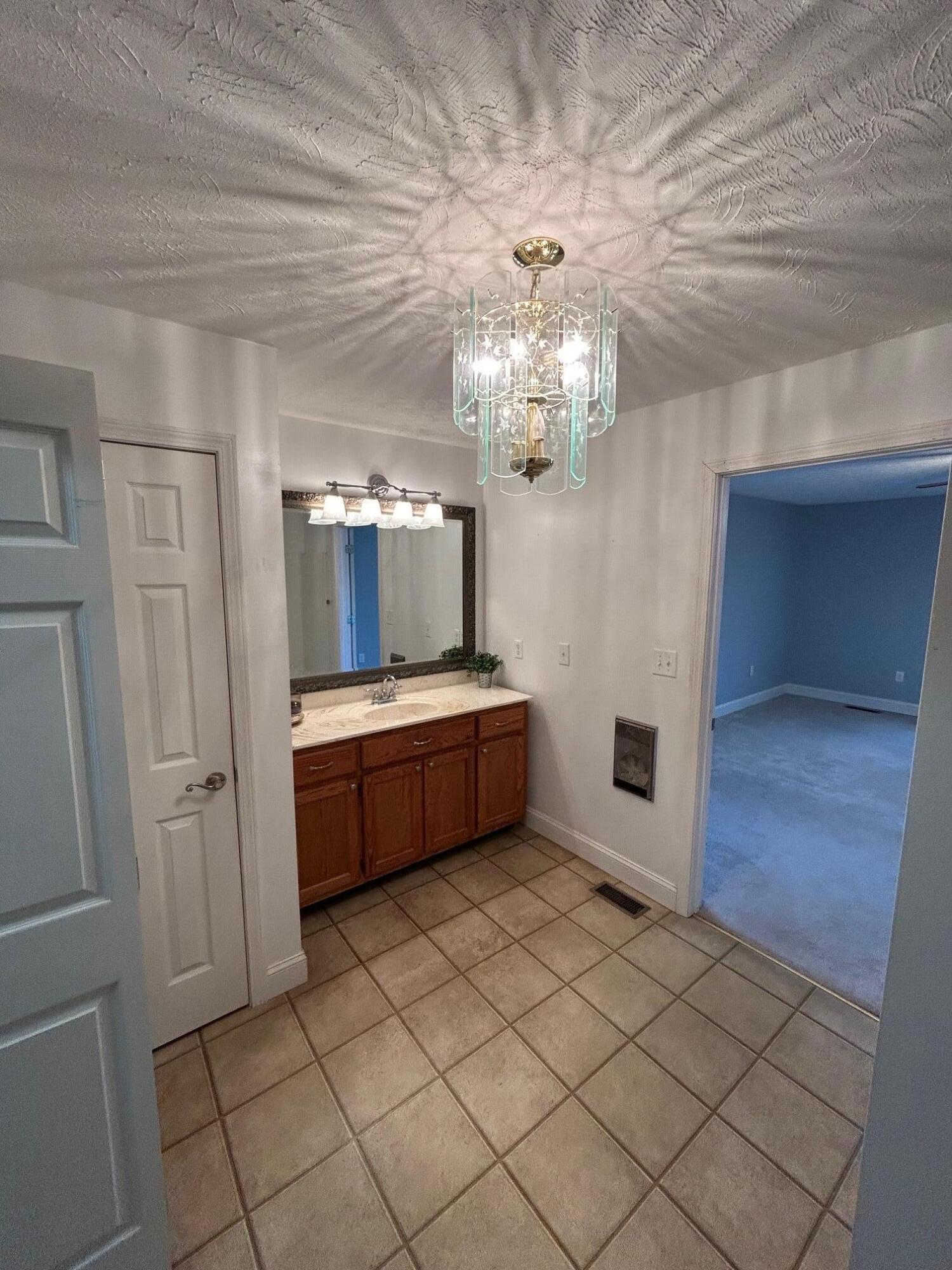 1408 Ky-80 Property Photo 30