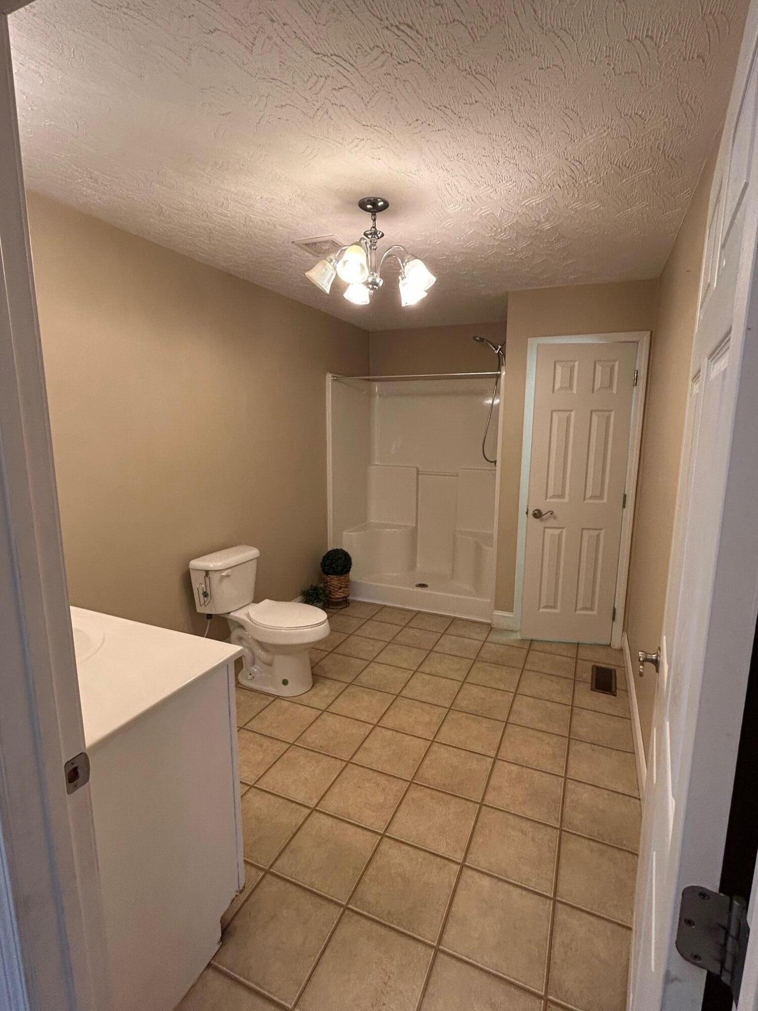 1408 Ky-80 Property Photo 57