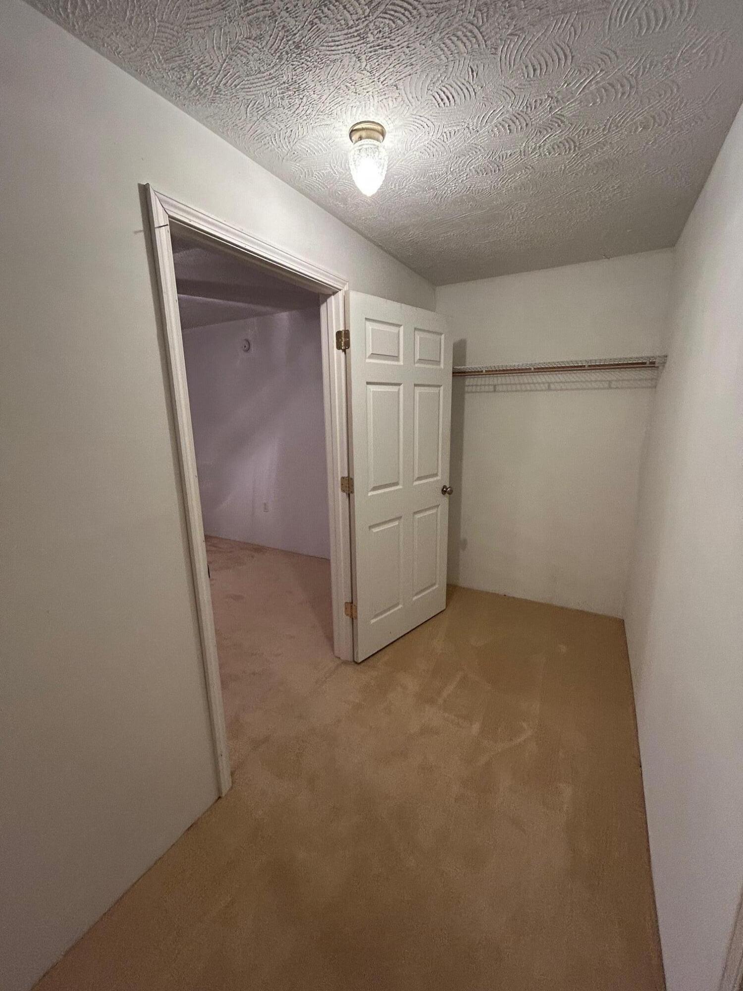 1408 Ky-80 Property Photo 95