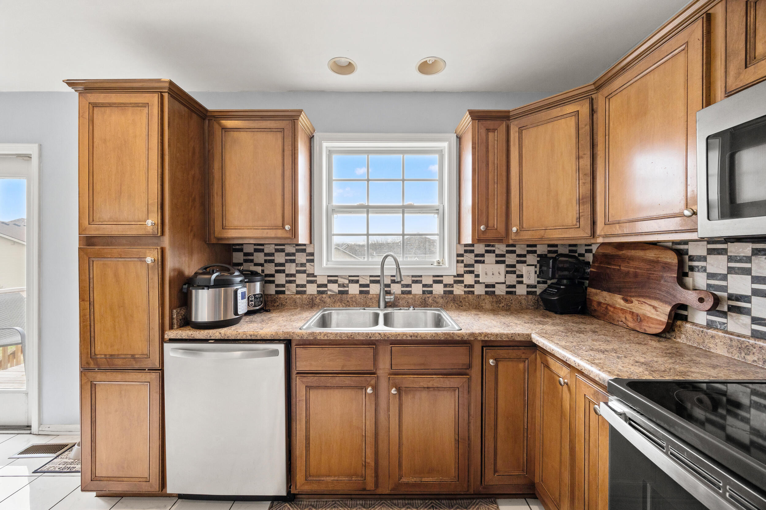 212 New River Court Property Photo 13