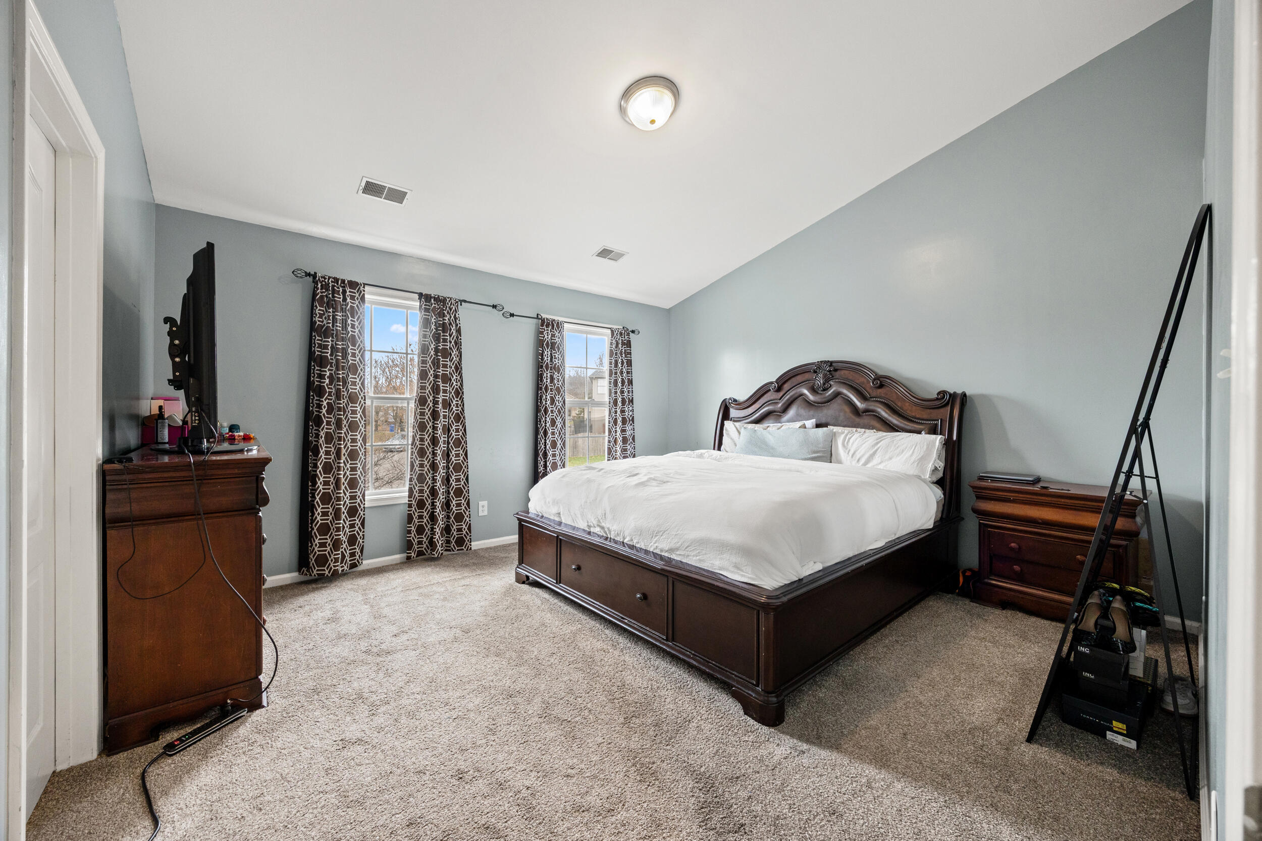 212 New River Court Property Photo 16