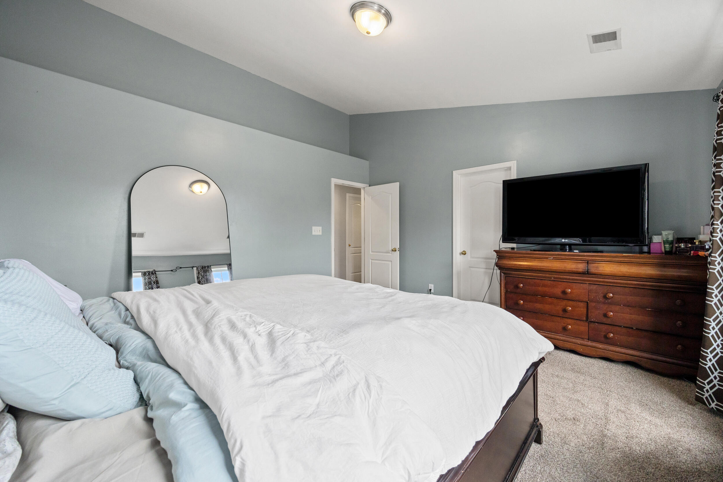 212 New River Court Property Photo 17