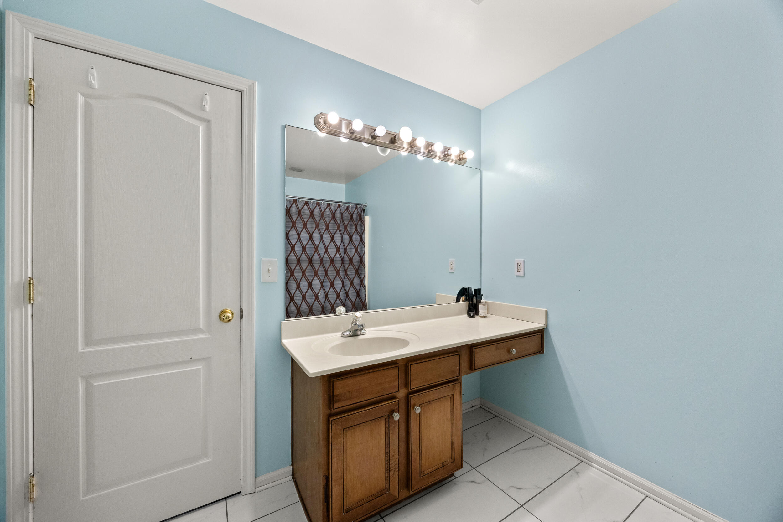 212 New River Court Property Photo 20