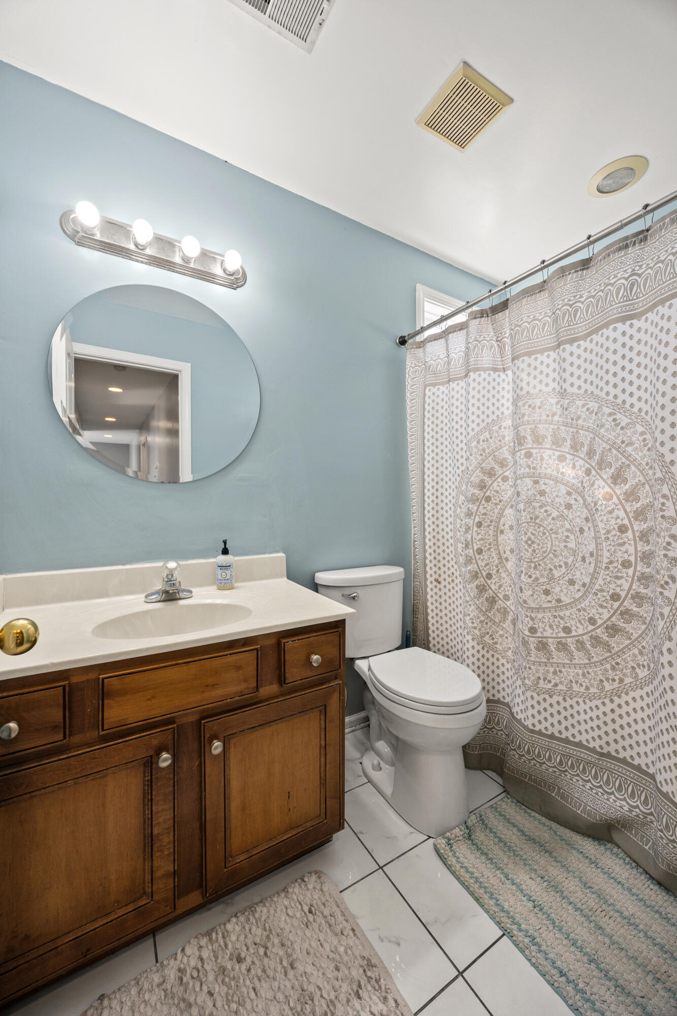 212 New River Court Property Photo 26