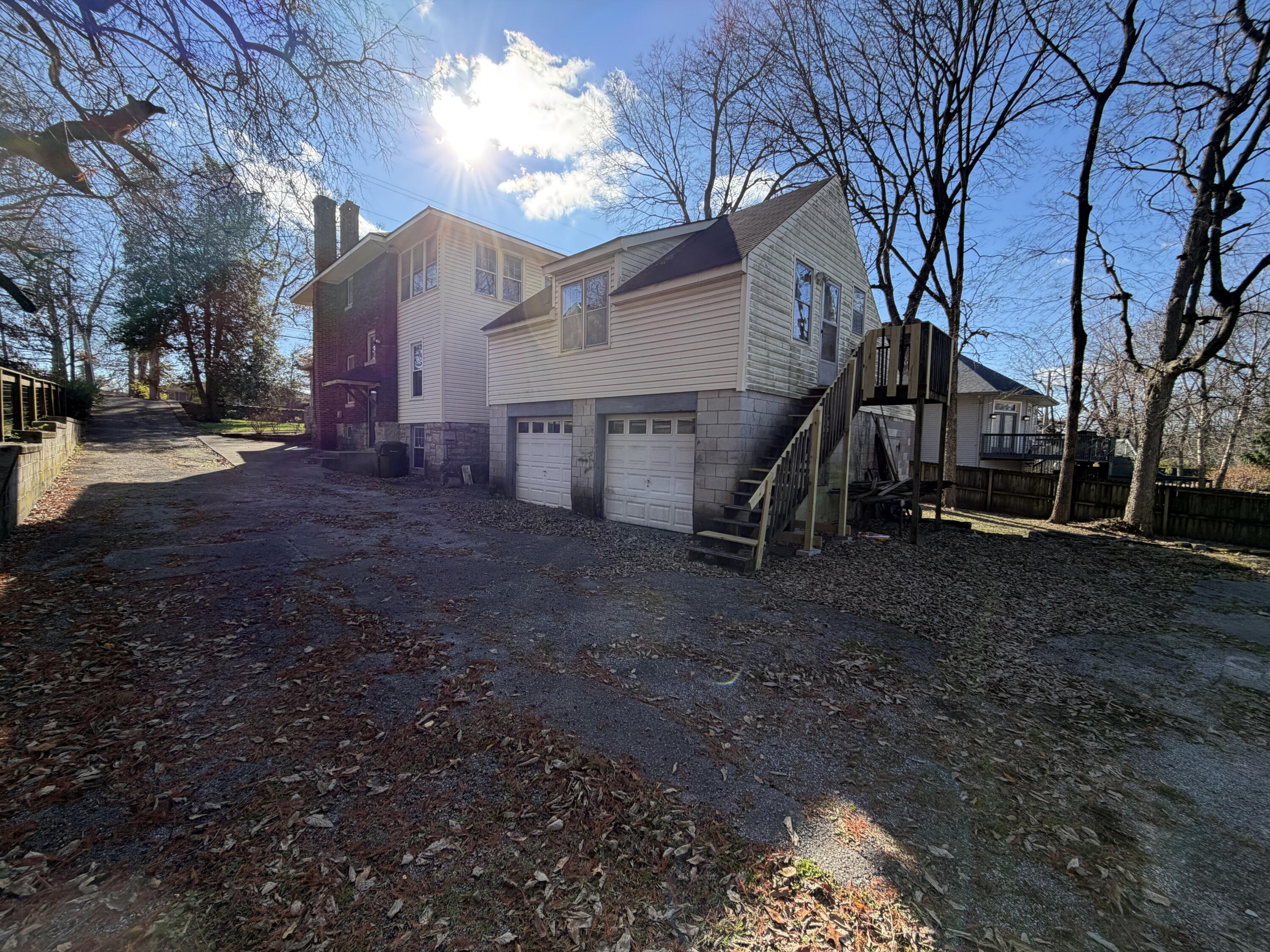 1613 Versailles Road Property Photo 3