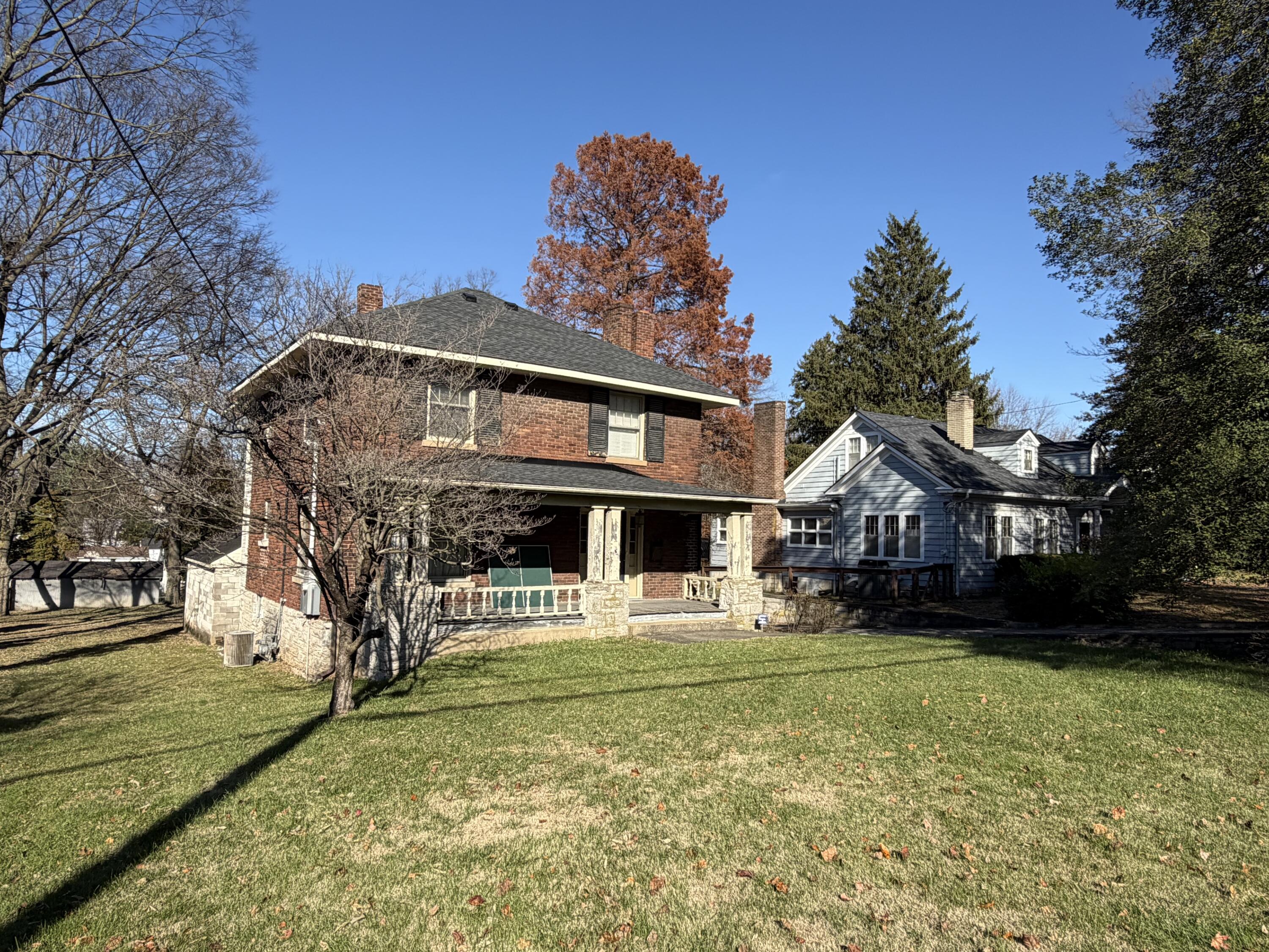 1613 Versailles Road Property Photo 4