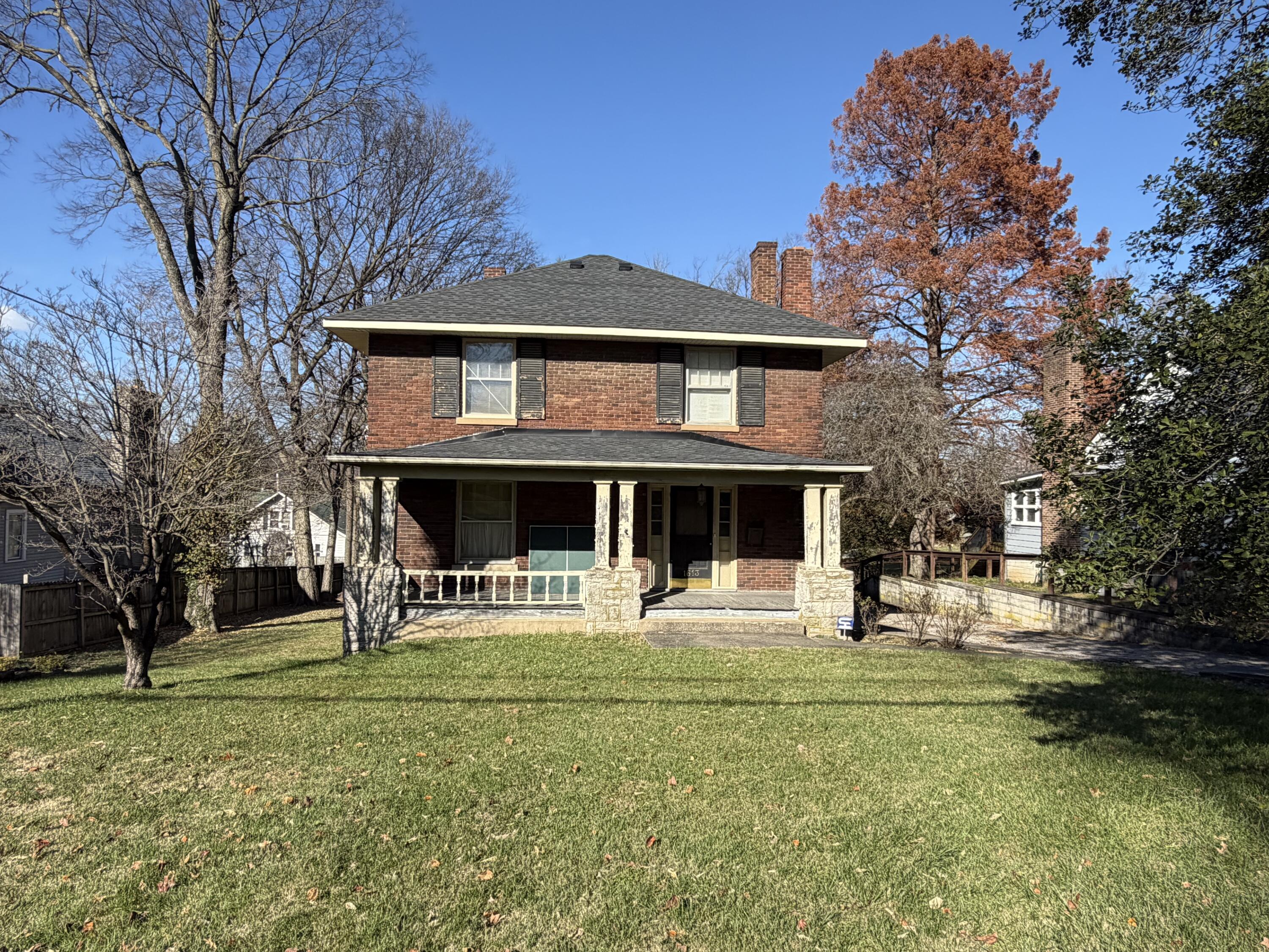 1613 Versailles Road Property Photo 5