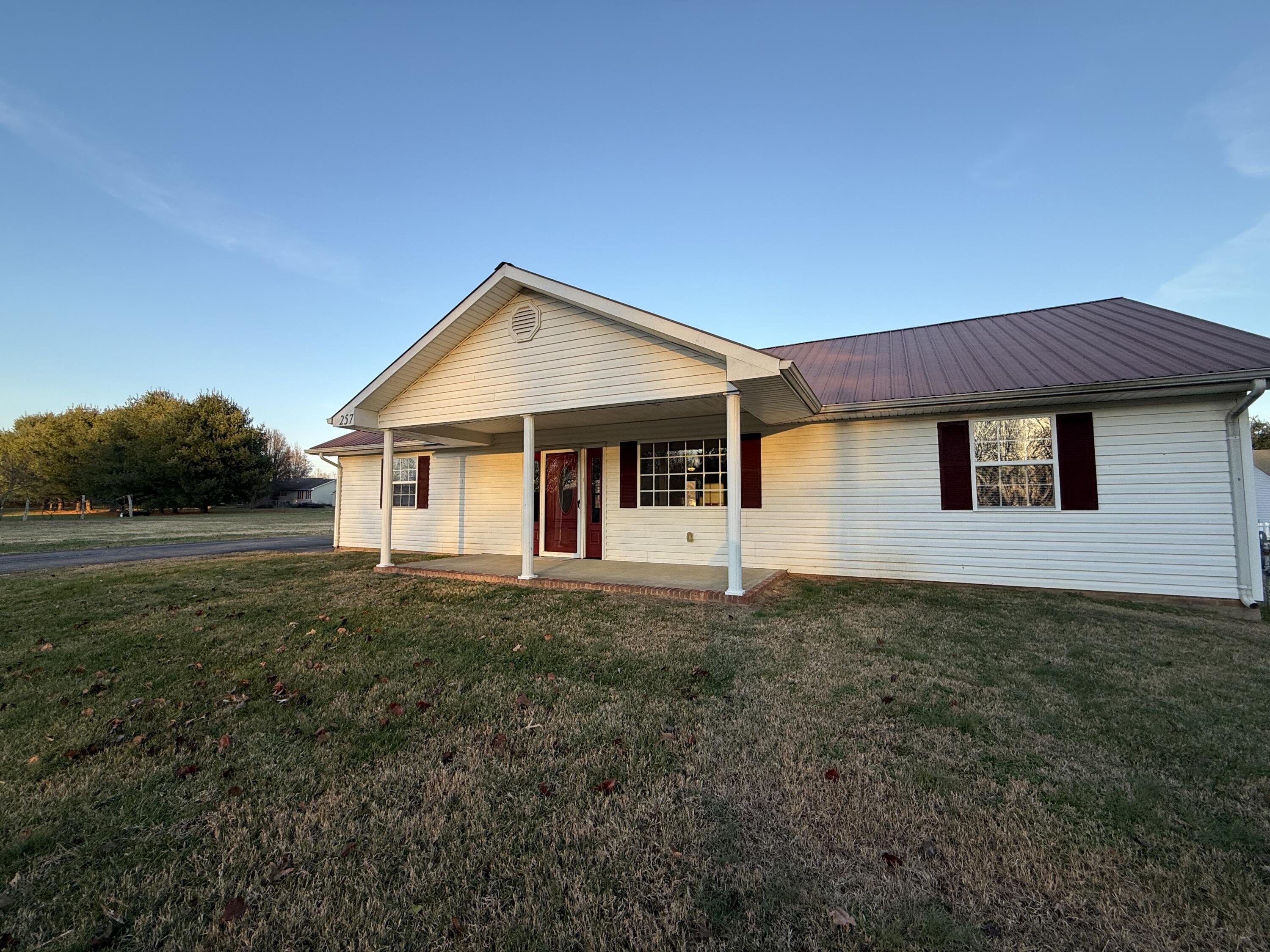 257 Johnny Bernard Lp Property Photo 3