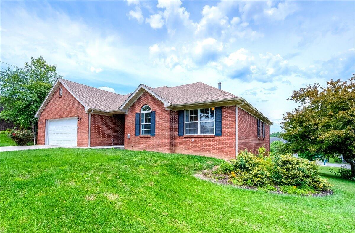 1054 Devane Lane Property Photo 2