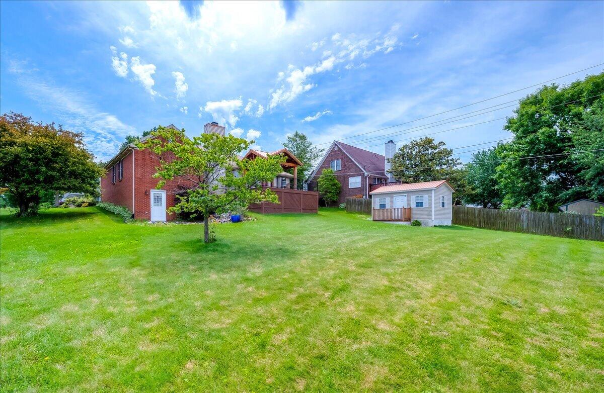 1054 Devane Lane Property Photo 3