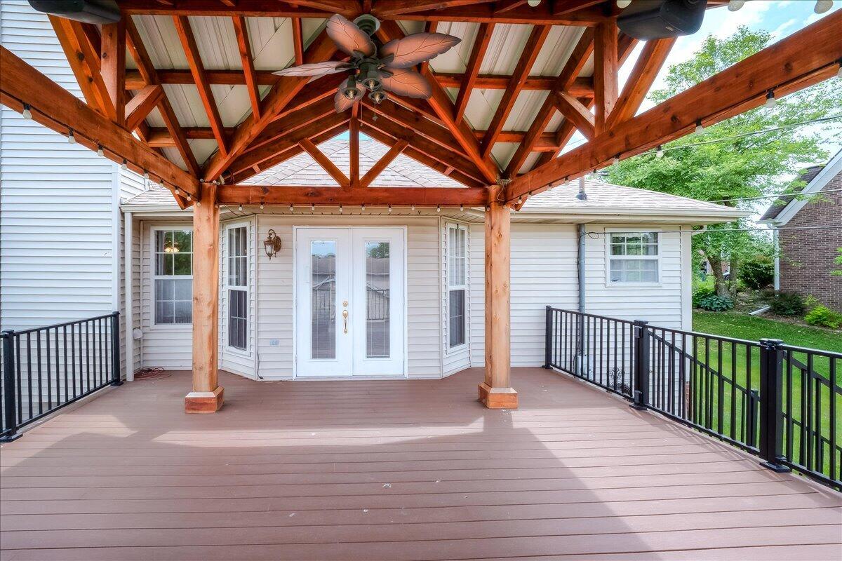 1054 Devane Lane Property Photo 6