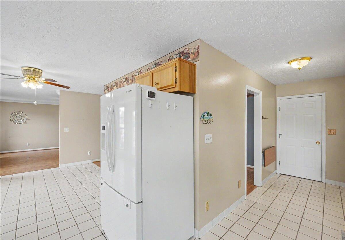 1054 Devane Lane Property Photo 18