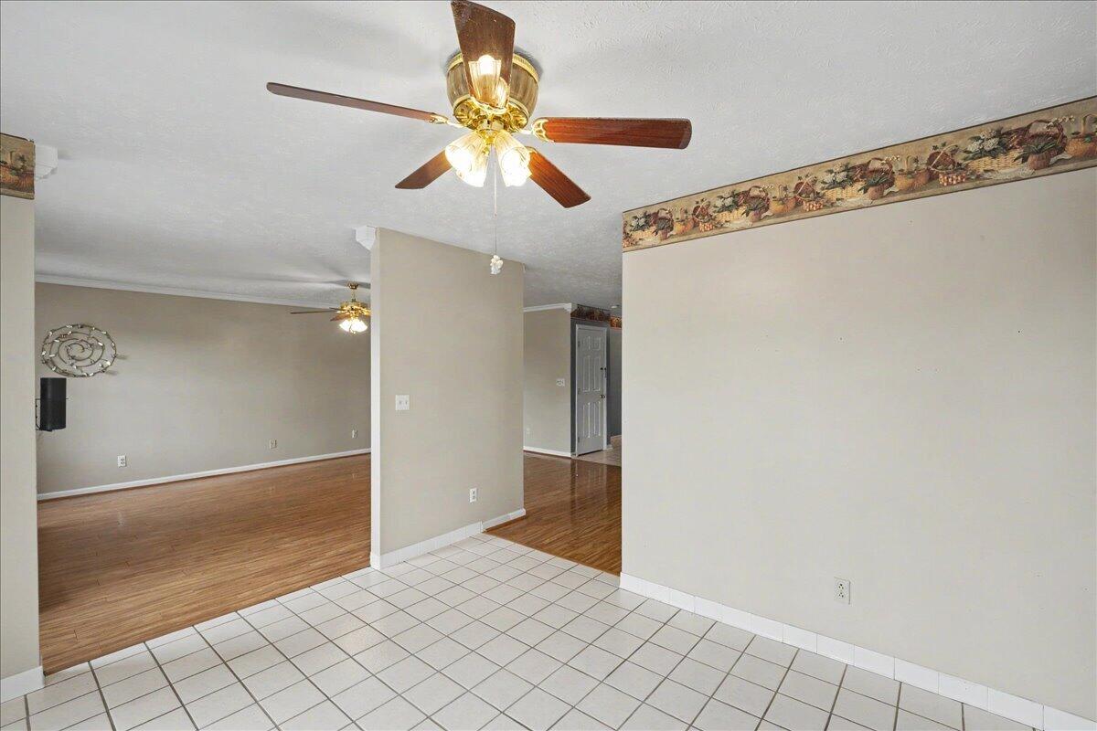 1054 Devane Lane Property Photo 21