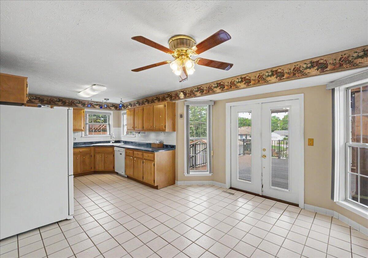 1054 Devane Lane Property Photo 22