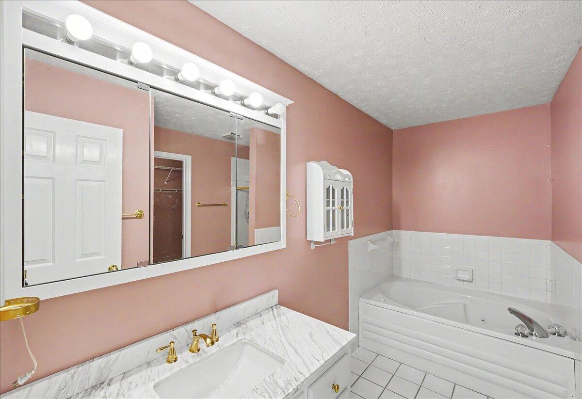 1054 Devane Lane Property Photo 35