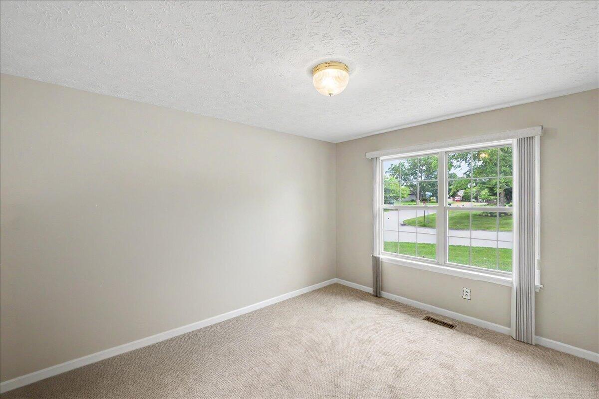 1054 Devane Lane Property Photo 38