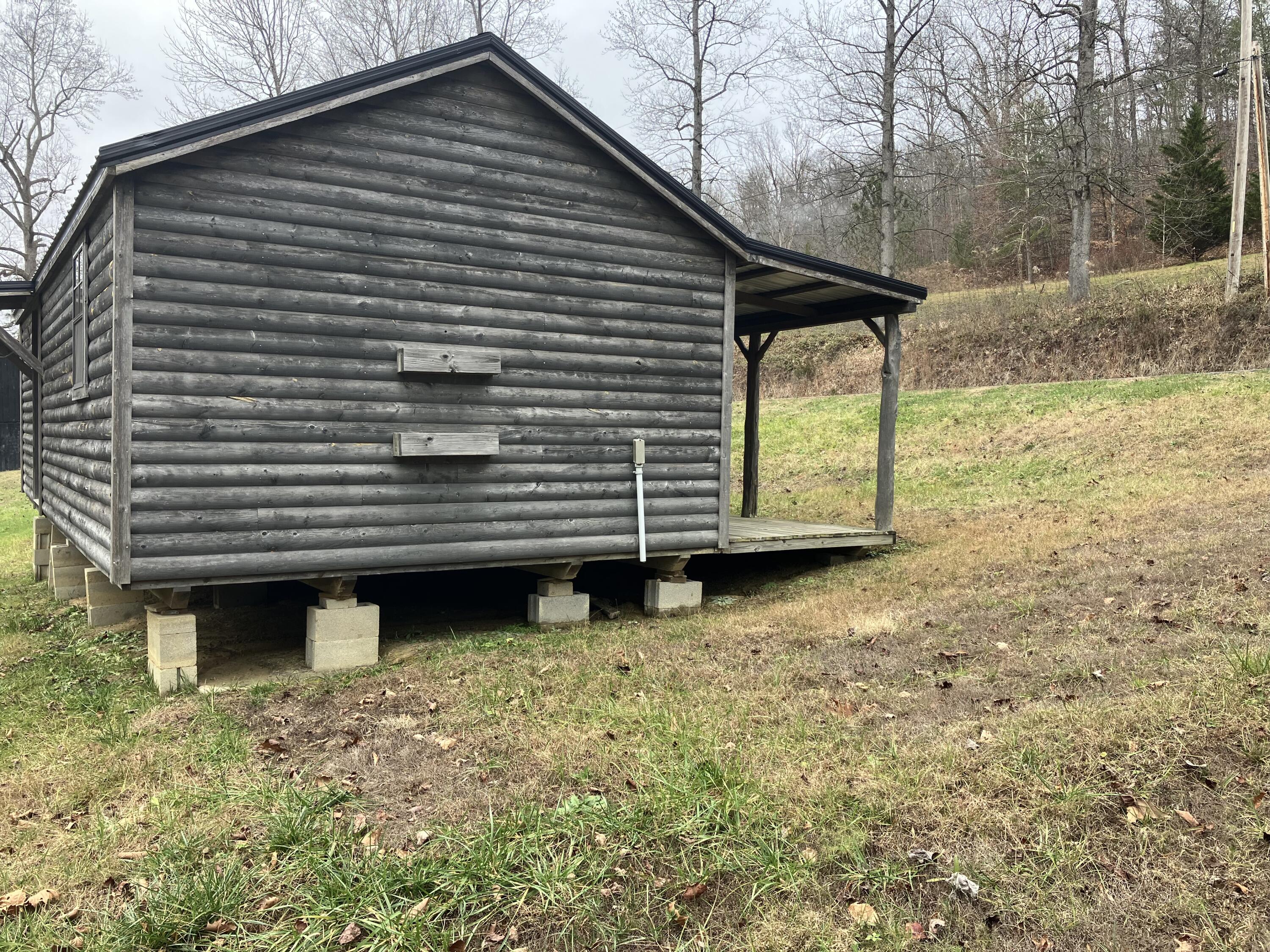 7619 Hawkins Branch Road Property Photo 5