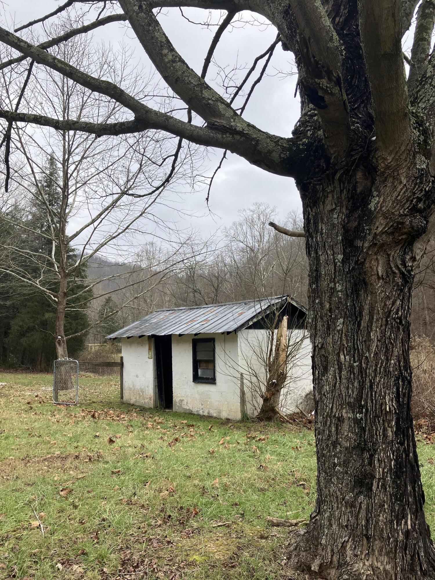 7619 Hawkins Branch Road Property Photo 20