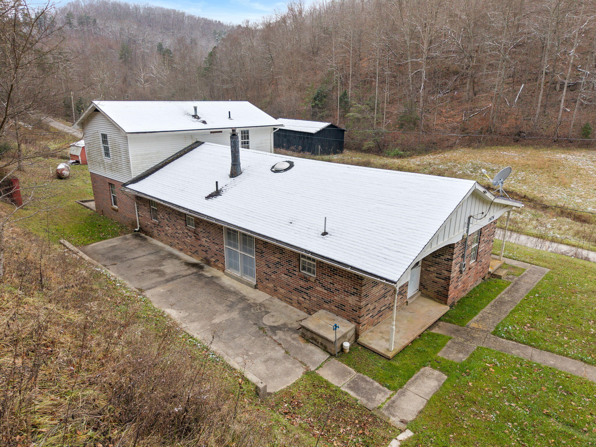 1474 Cow Creek Rd Property Photo 6
