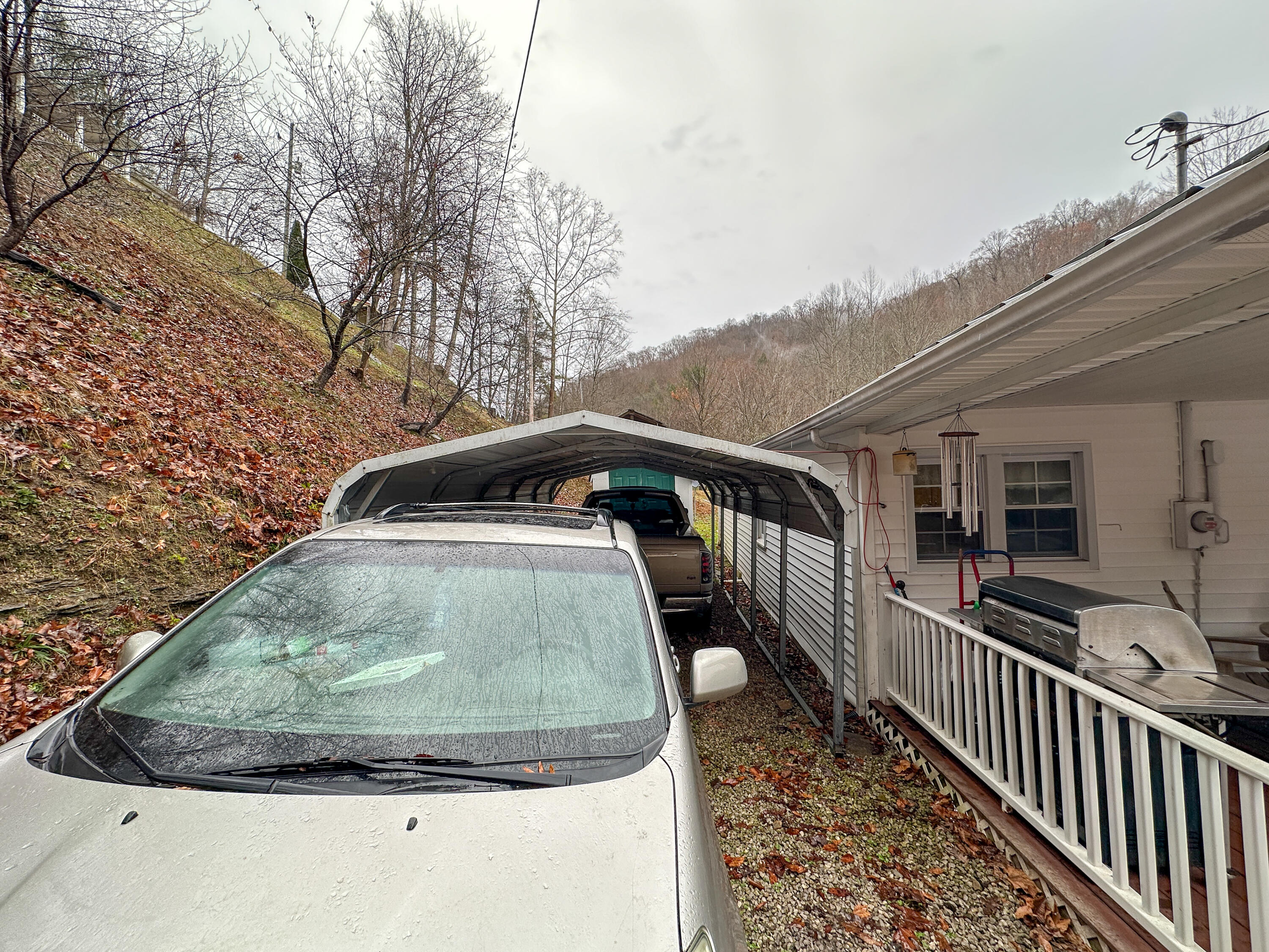 10806 406 Highway Property Photo 42