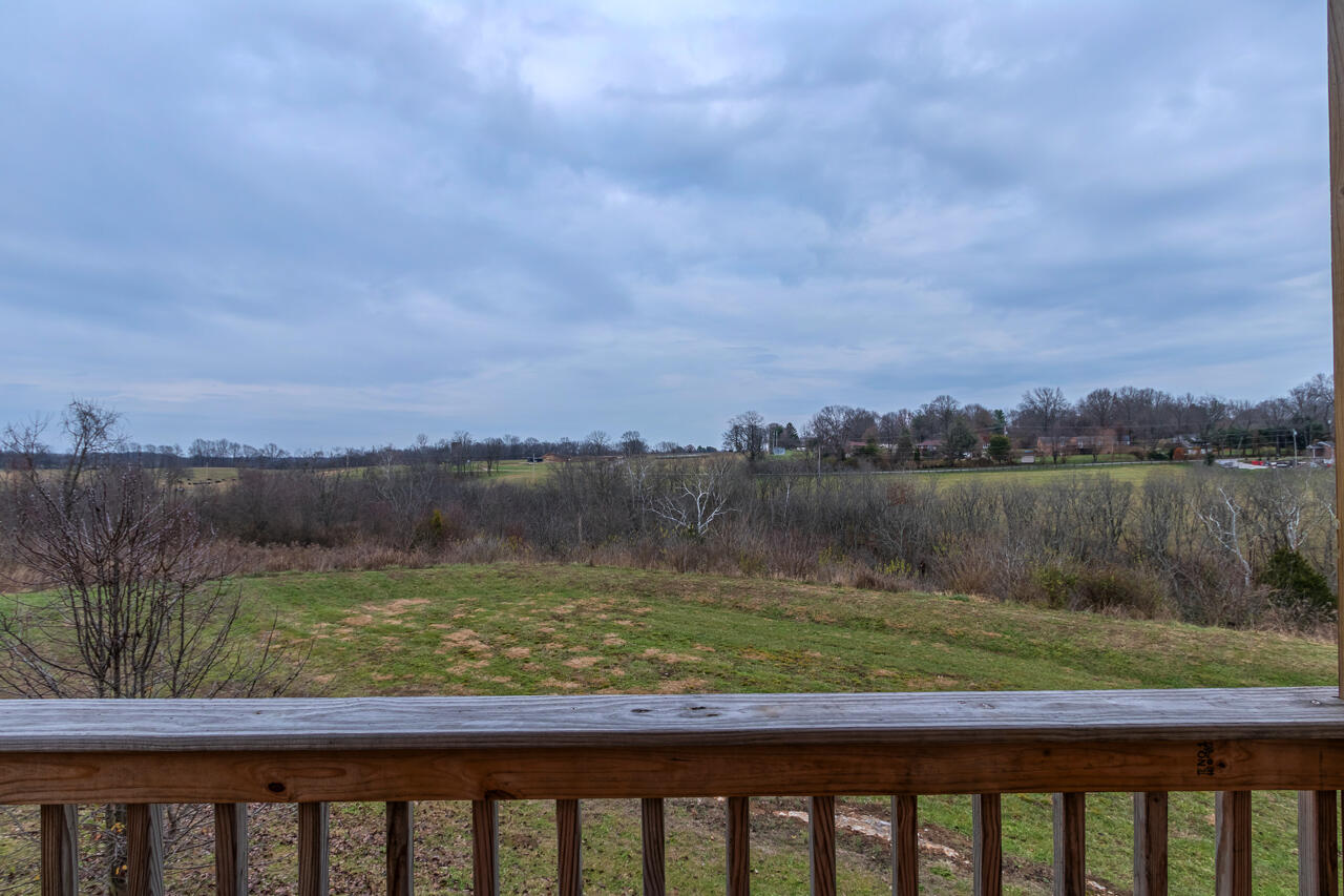 125 White Pine Court Property Photo 6