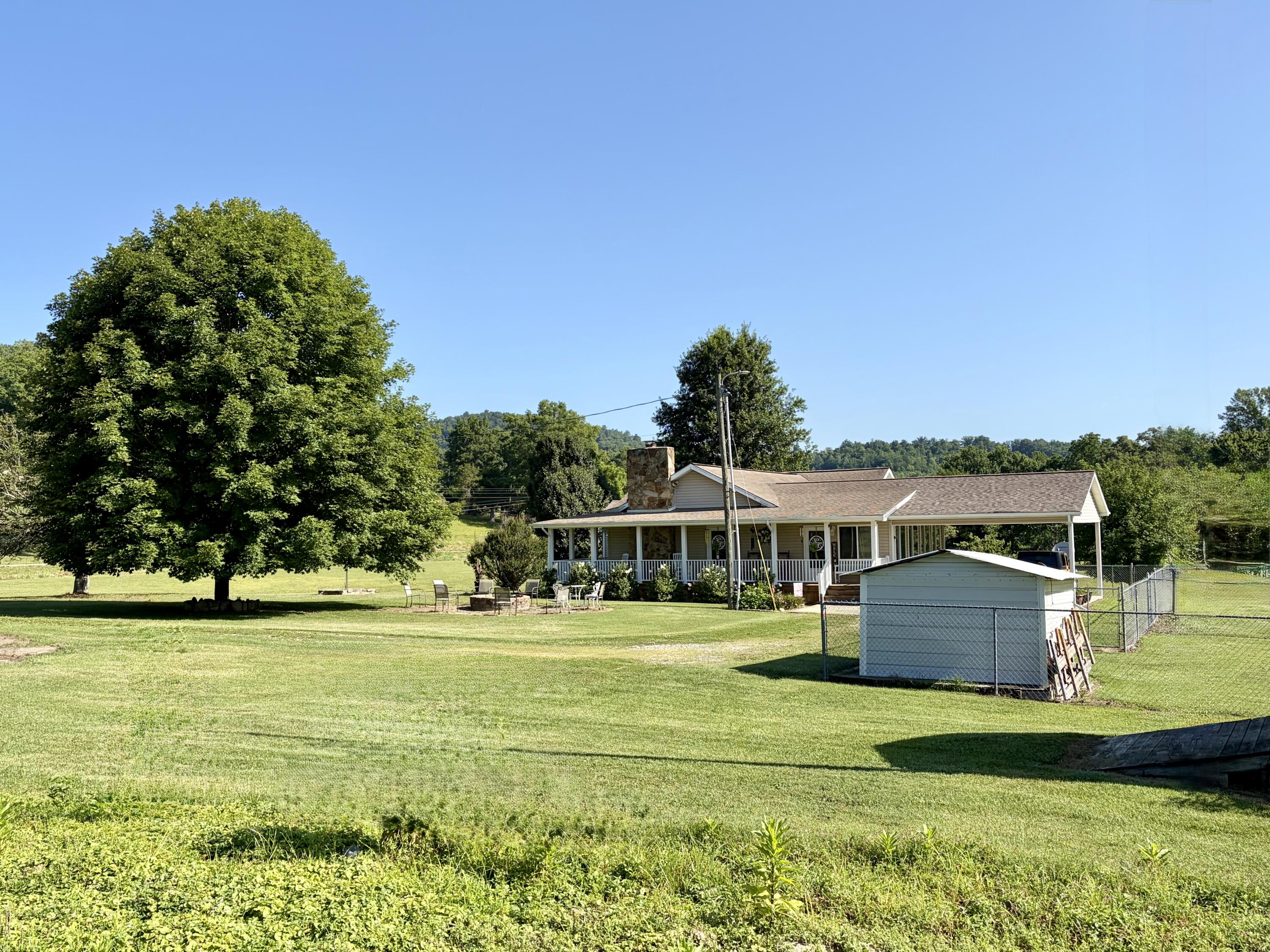 4302 E Highway 904 Property Photo 6