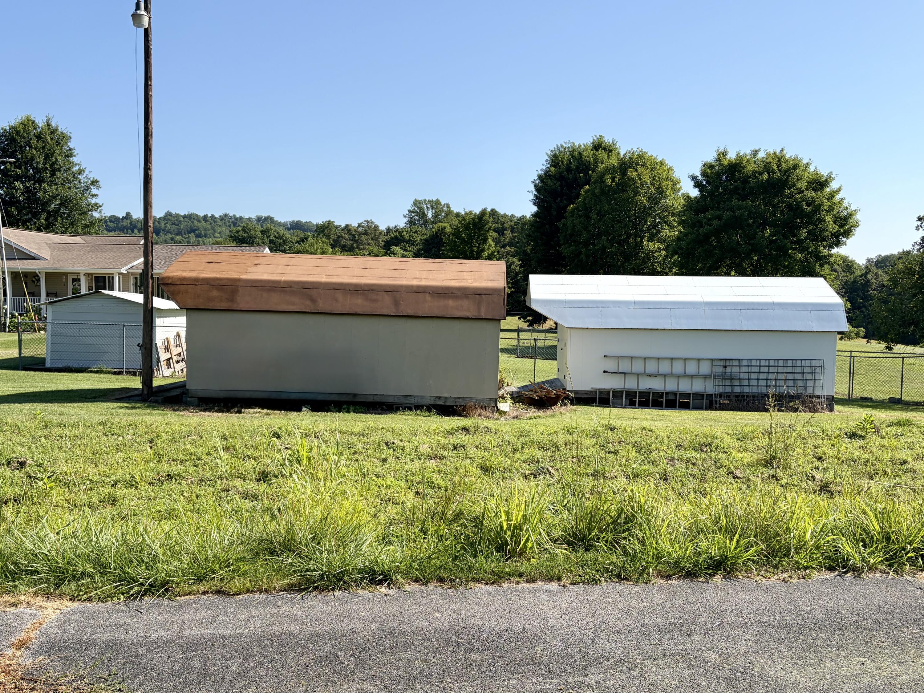 4302 E Highway 904 Property Photo 8