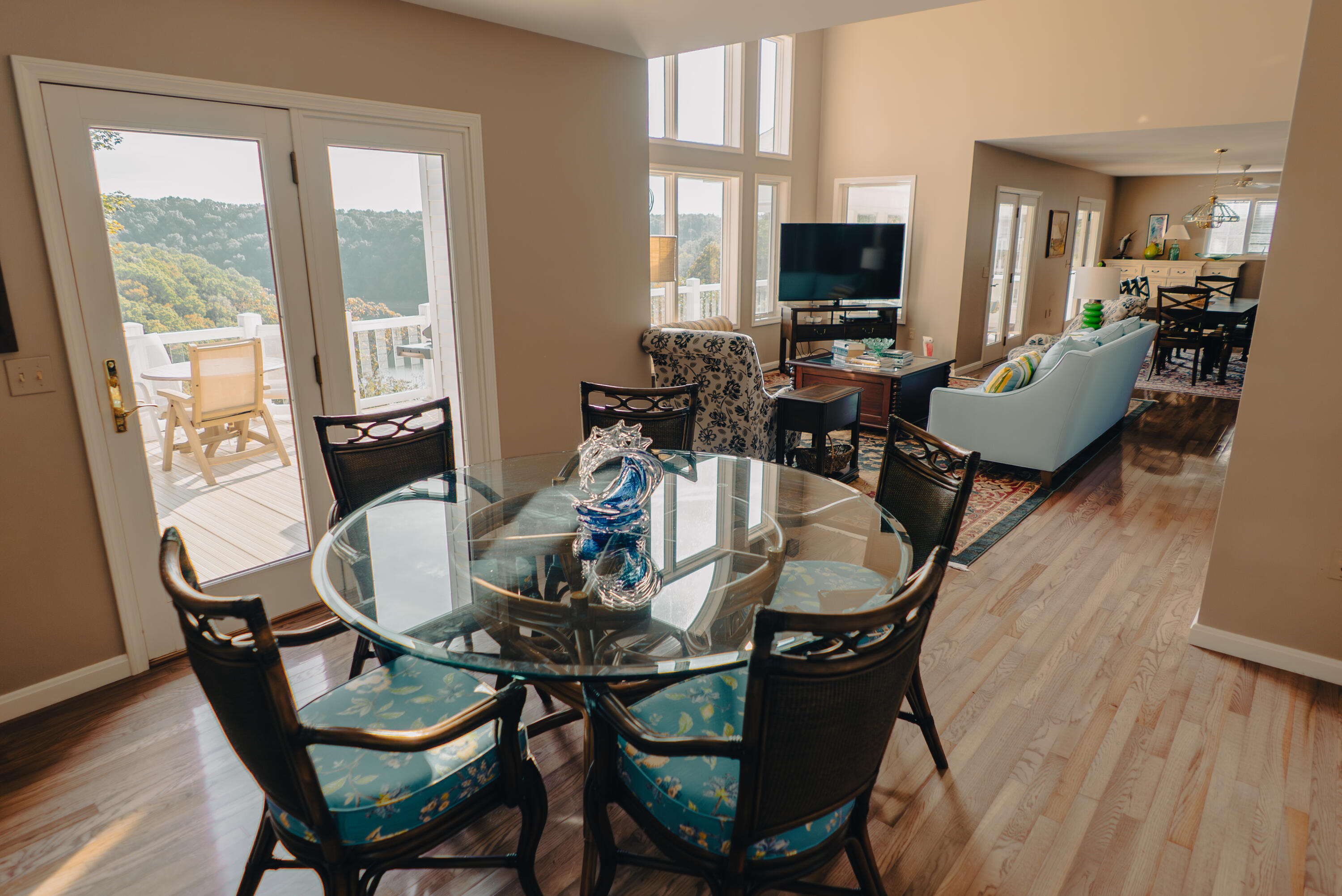 905 Lily Creek Resort Road Property Photo 10