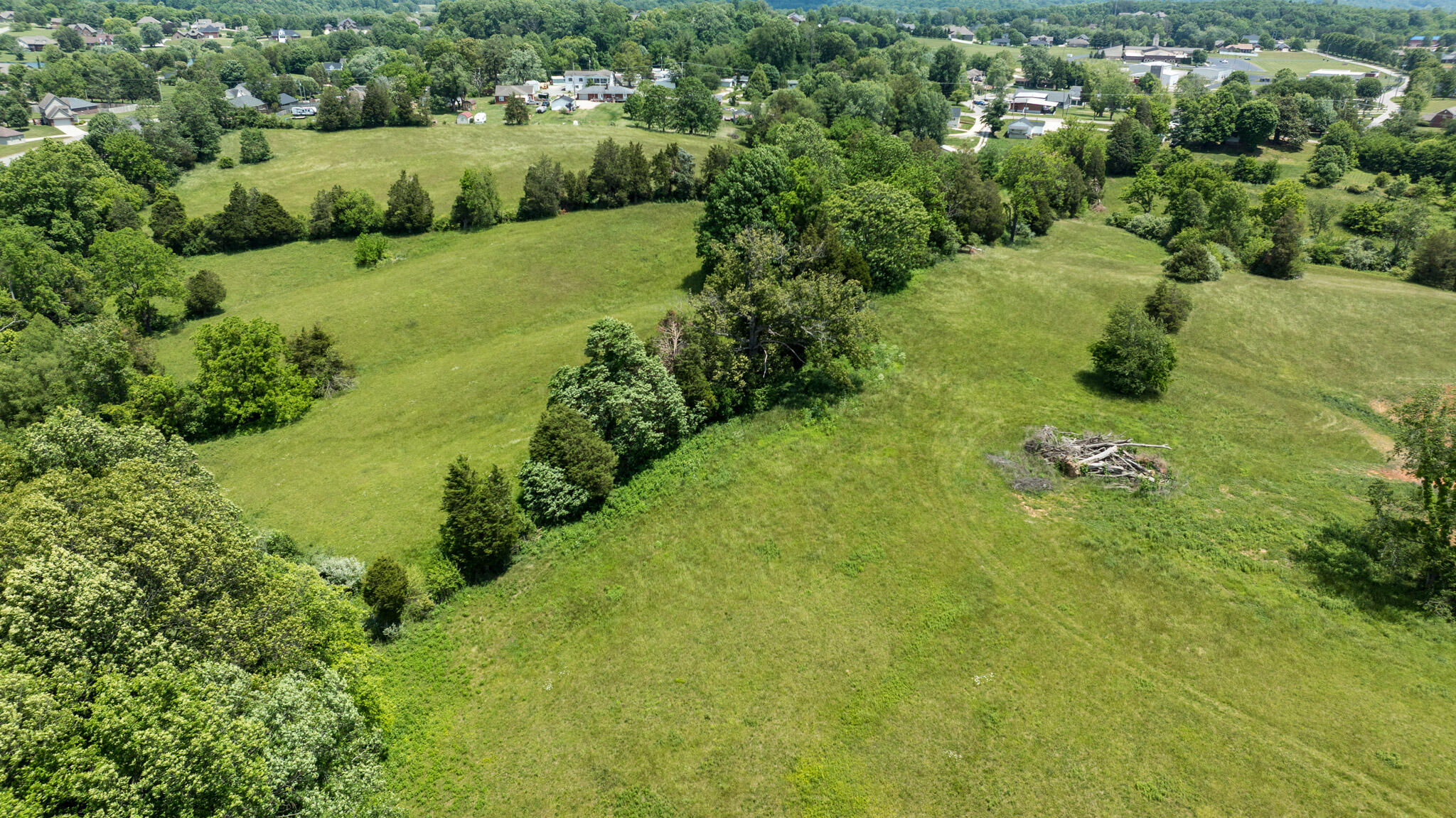 1908 Avalon Drive Property Photo 5