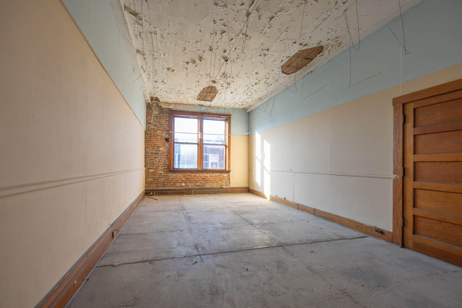 202 E Pike Street Property Photo 35
