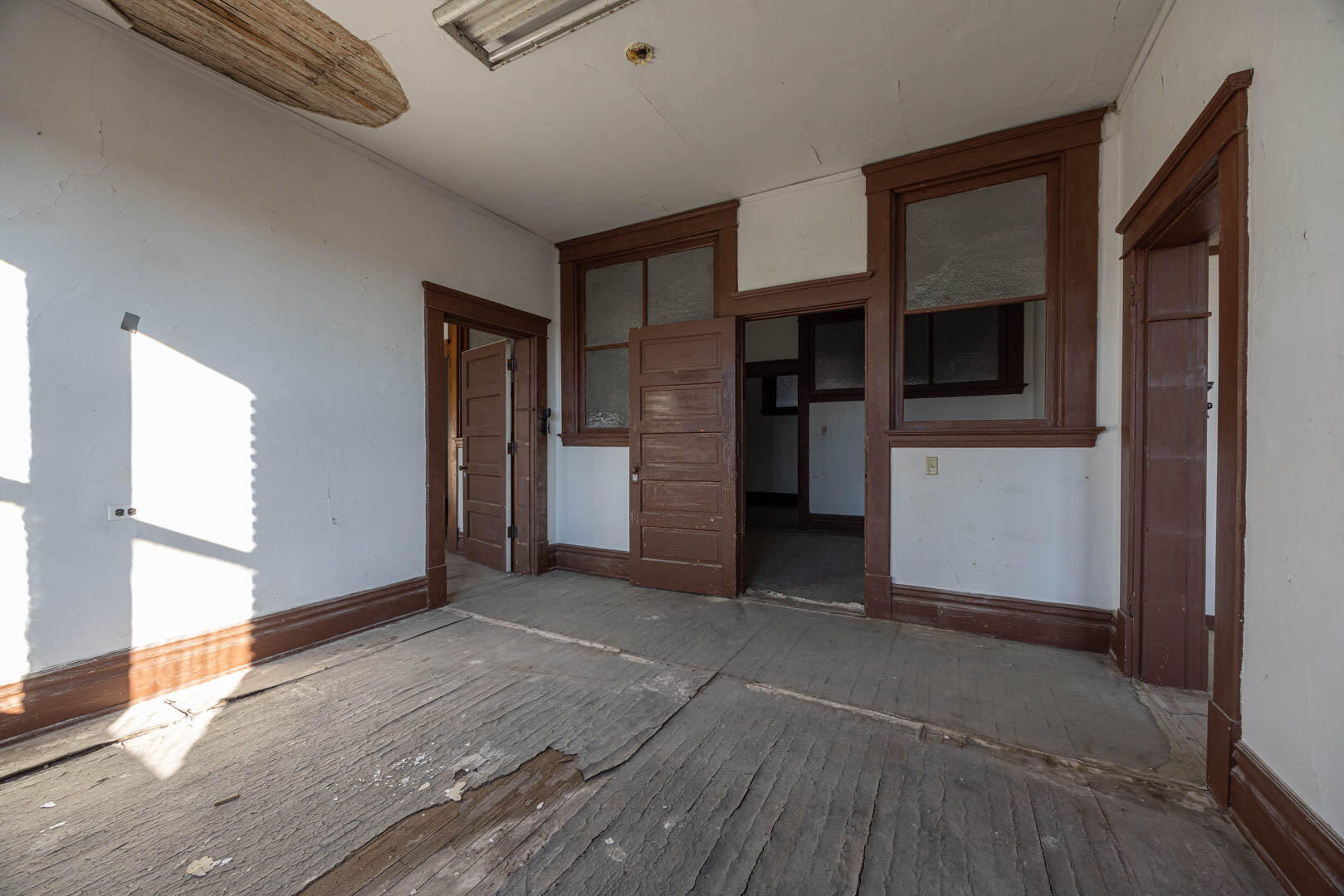 202 E Pike Street Property Photo 42