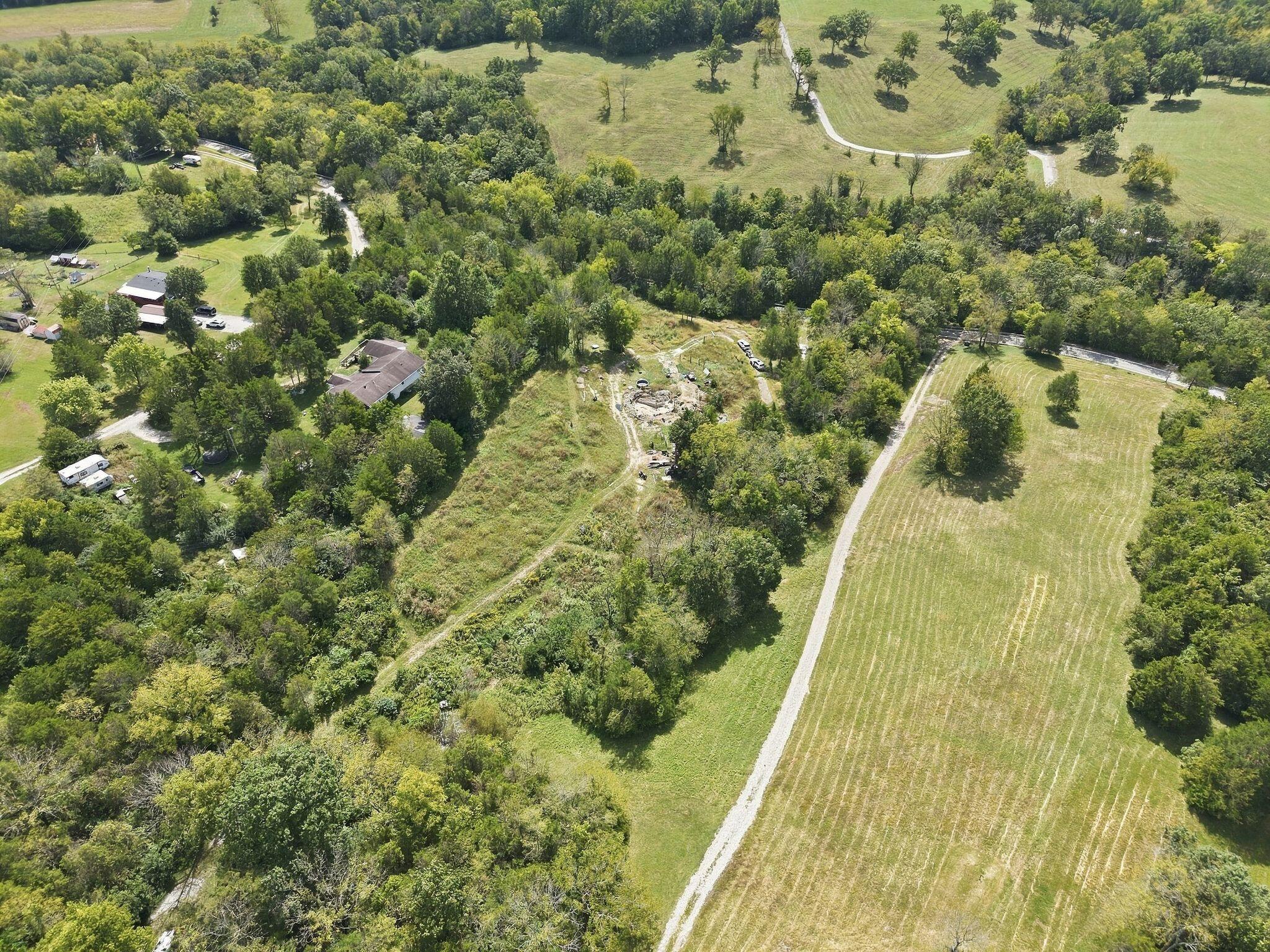 1123 Gilberts Creek Road Property Photo 5