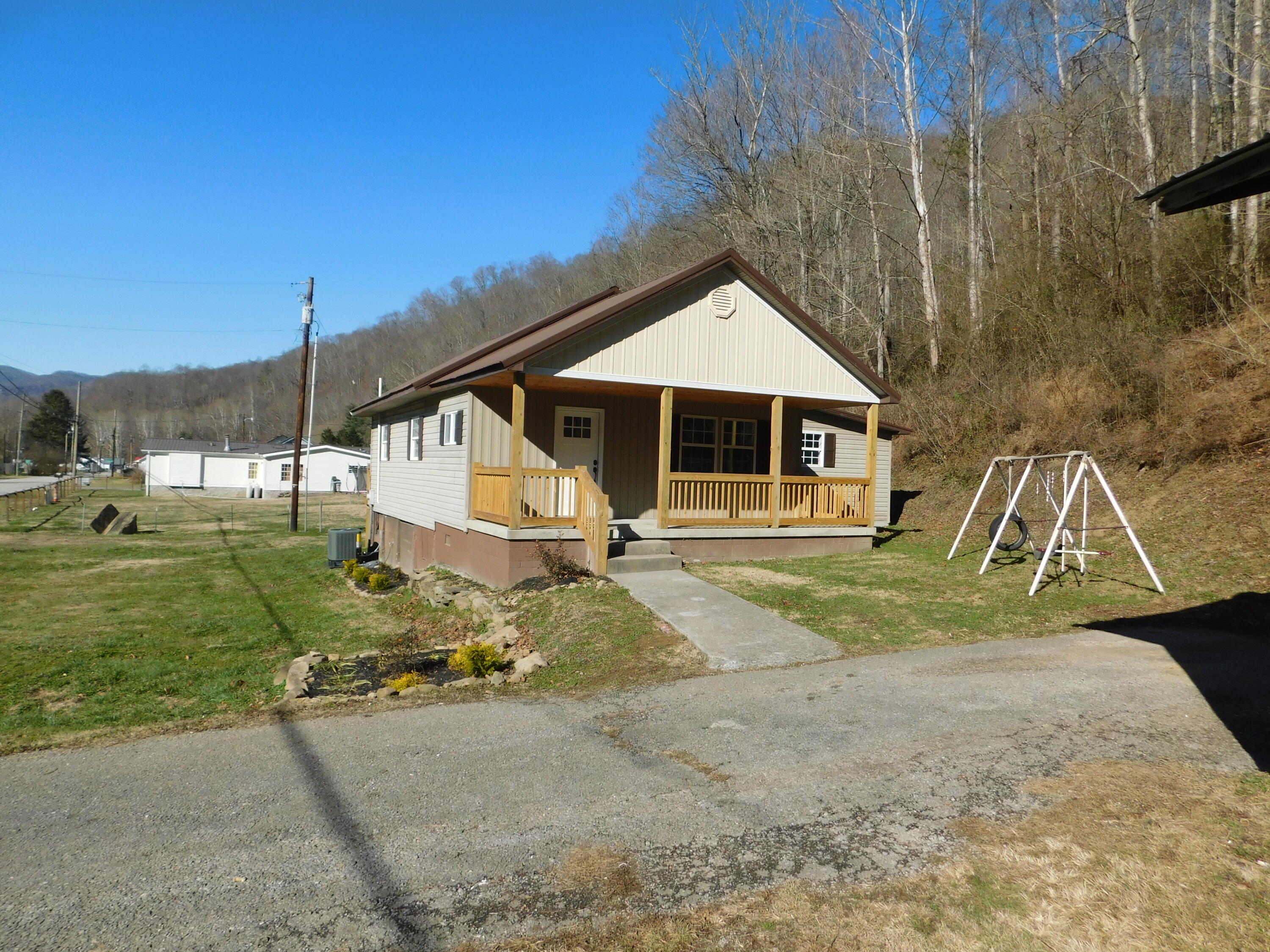 2885 Ky-215 Property Photo 7