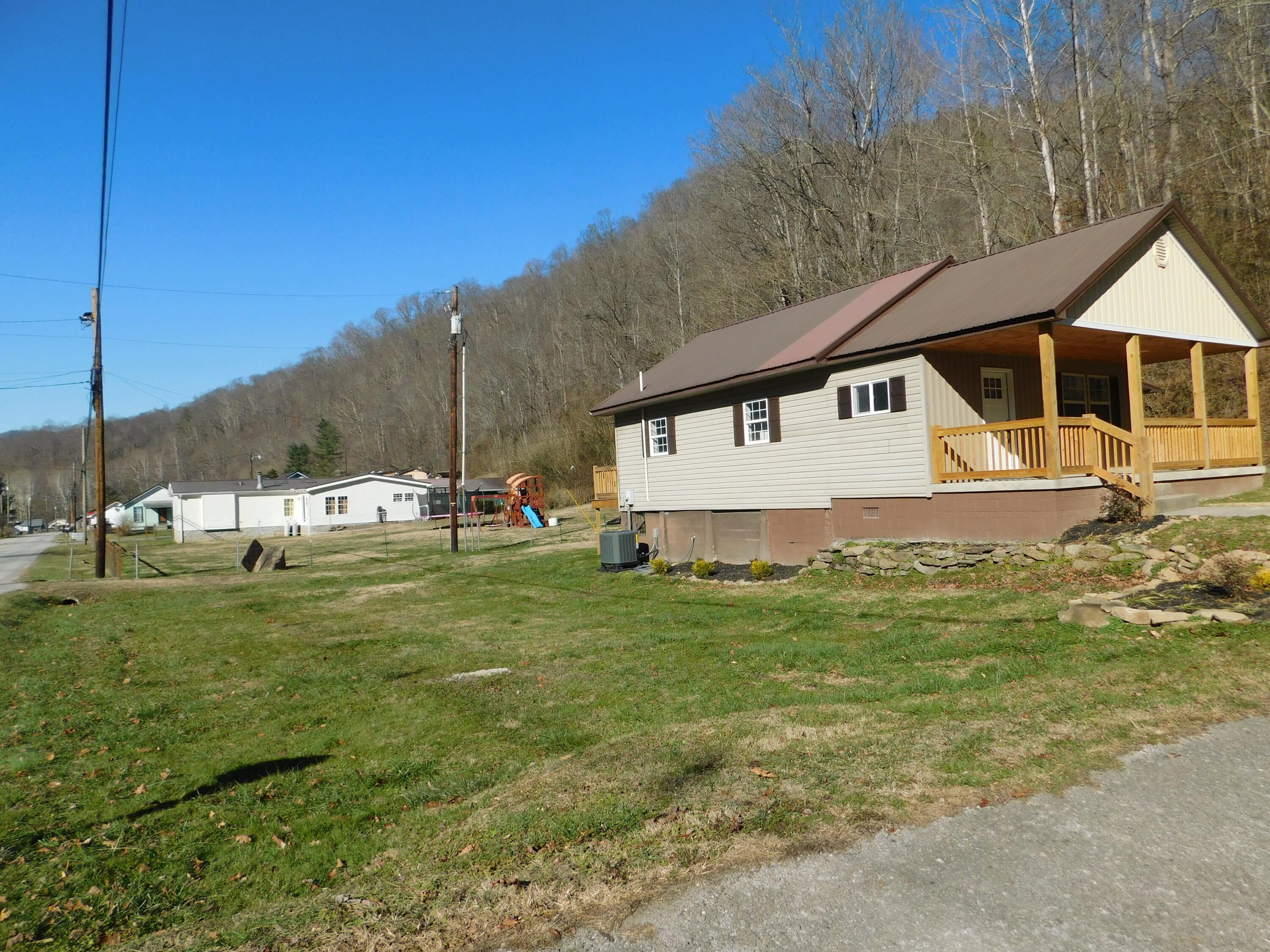 2885 Ky-215 Property Photo 28