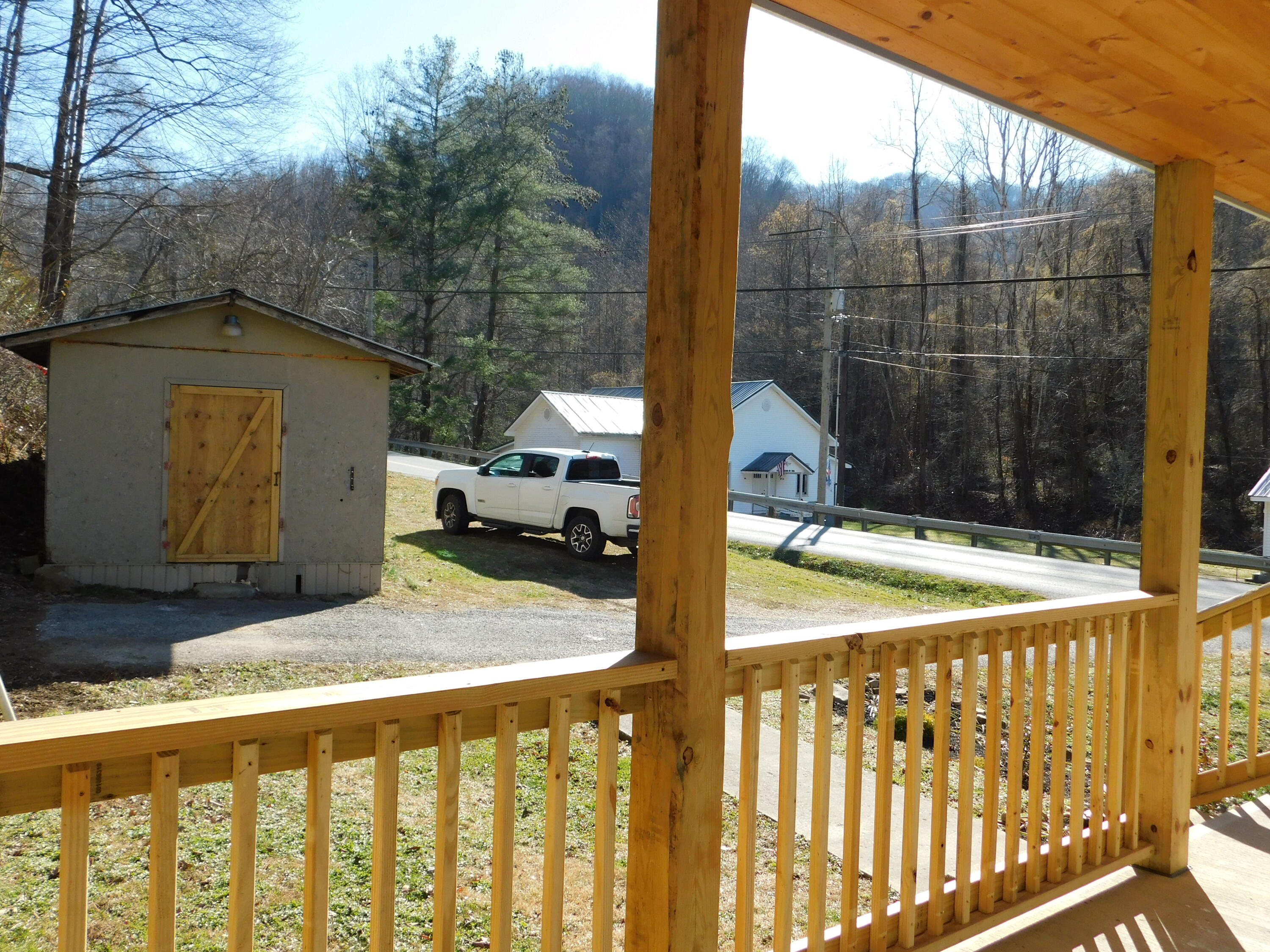 2885 Ky-215 Property Photo 37