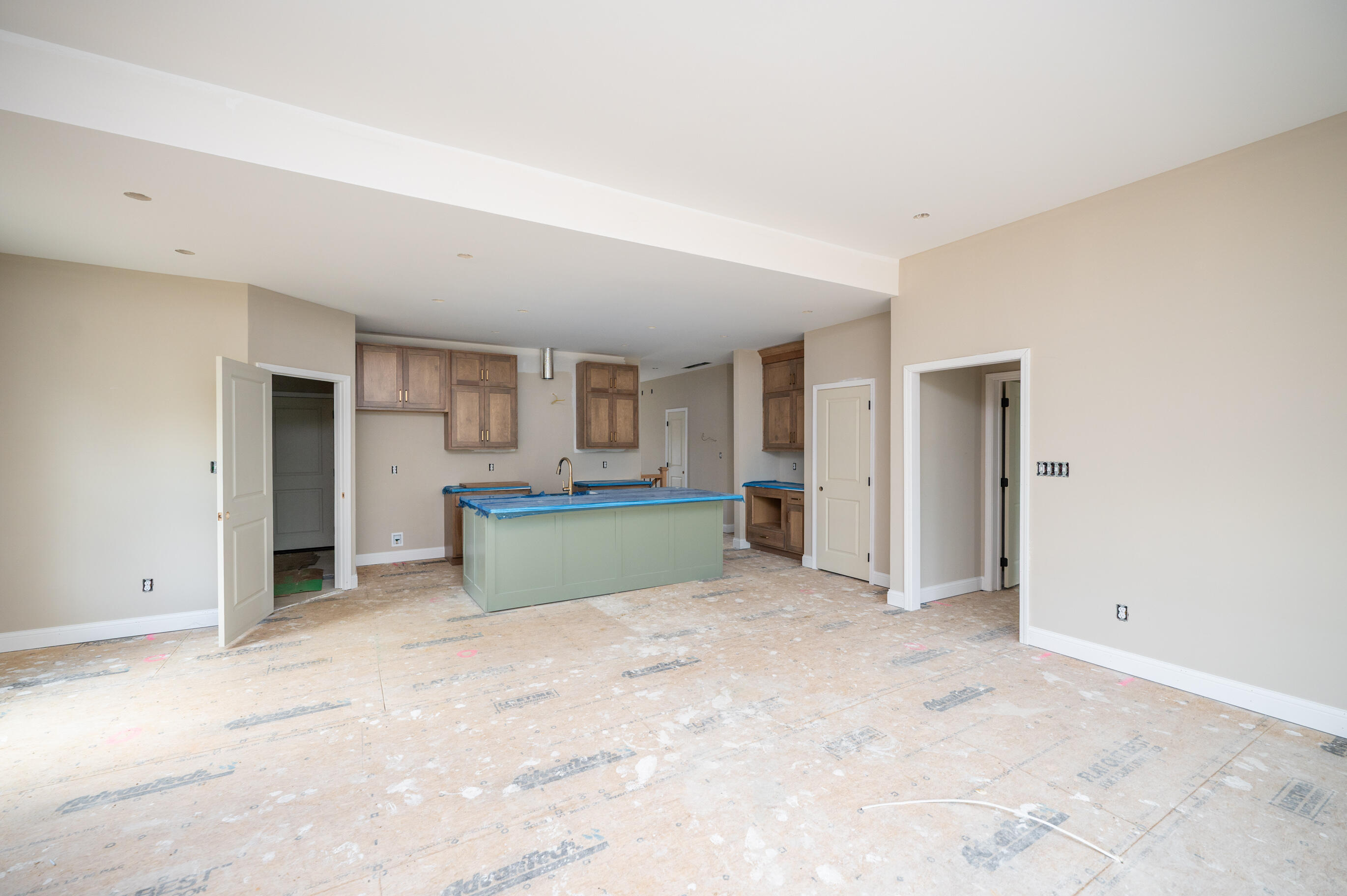 316 Circle Point Drive Property Photo 12