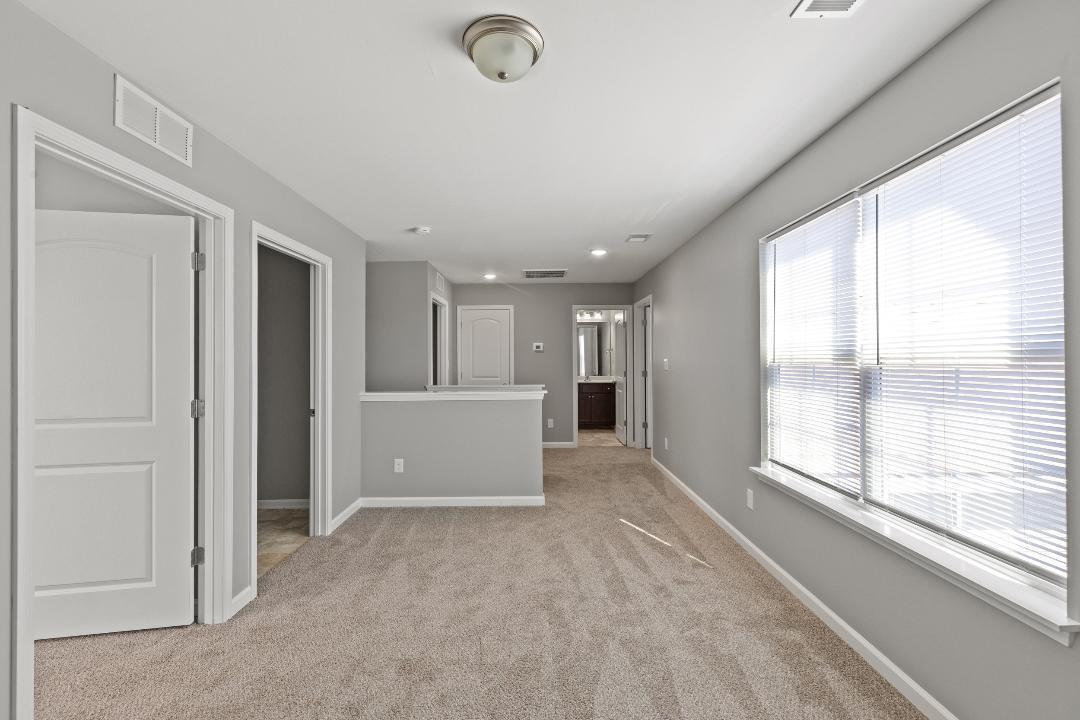6069 Arbor Wds Way Property Photo 8
