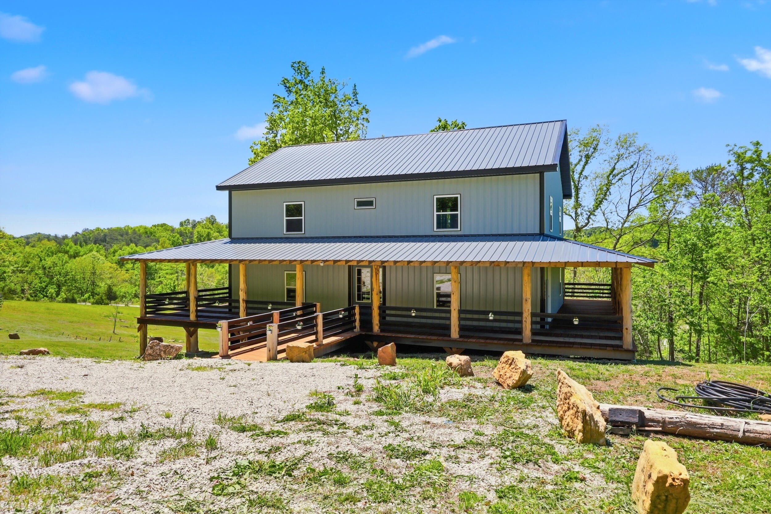 1237 Burton Williams Road Property Photo 4