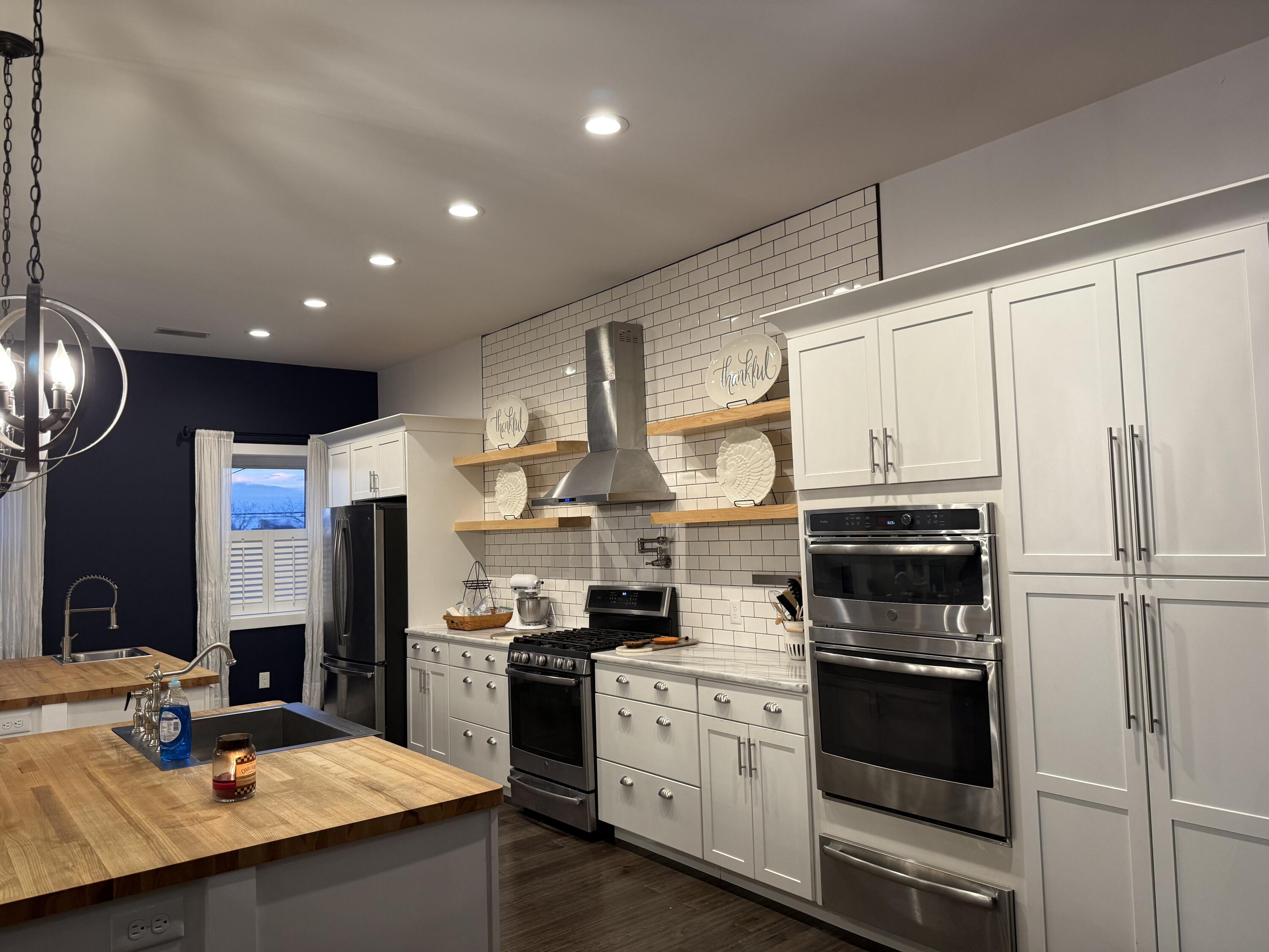 107 E Street Property Photo 7
