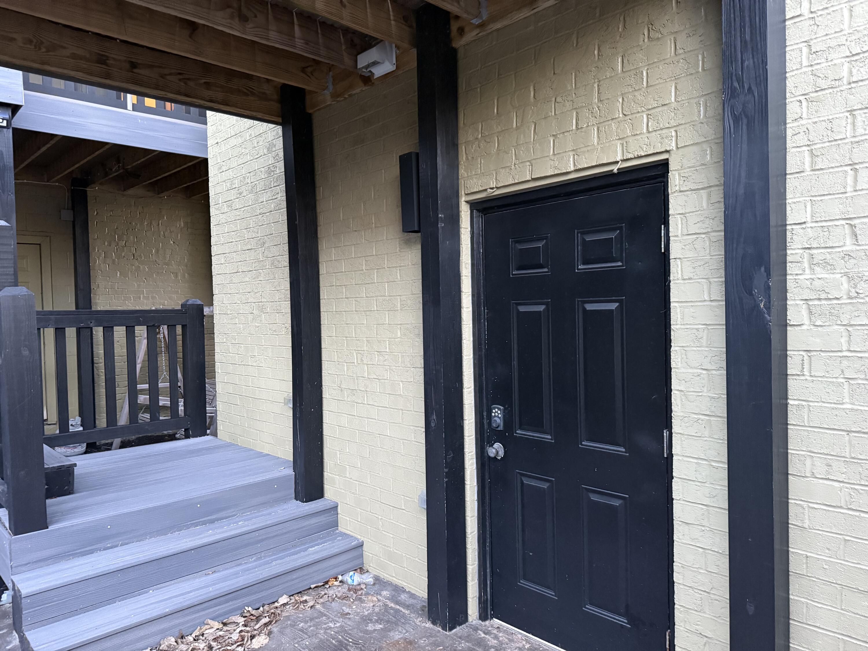 107 E Street Property Photo 12