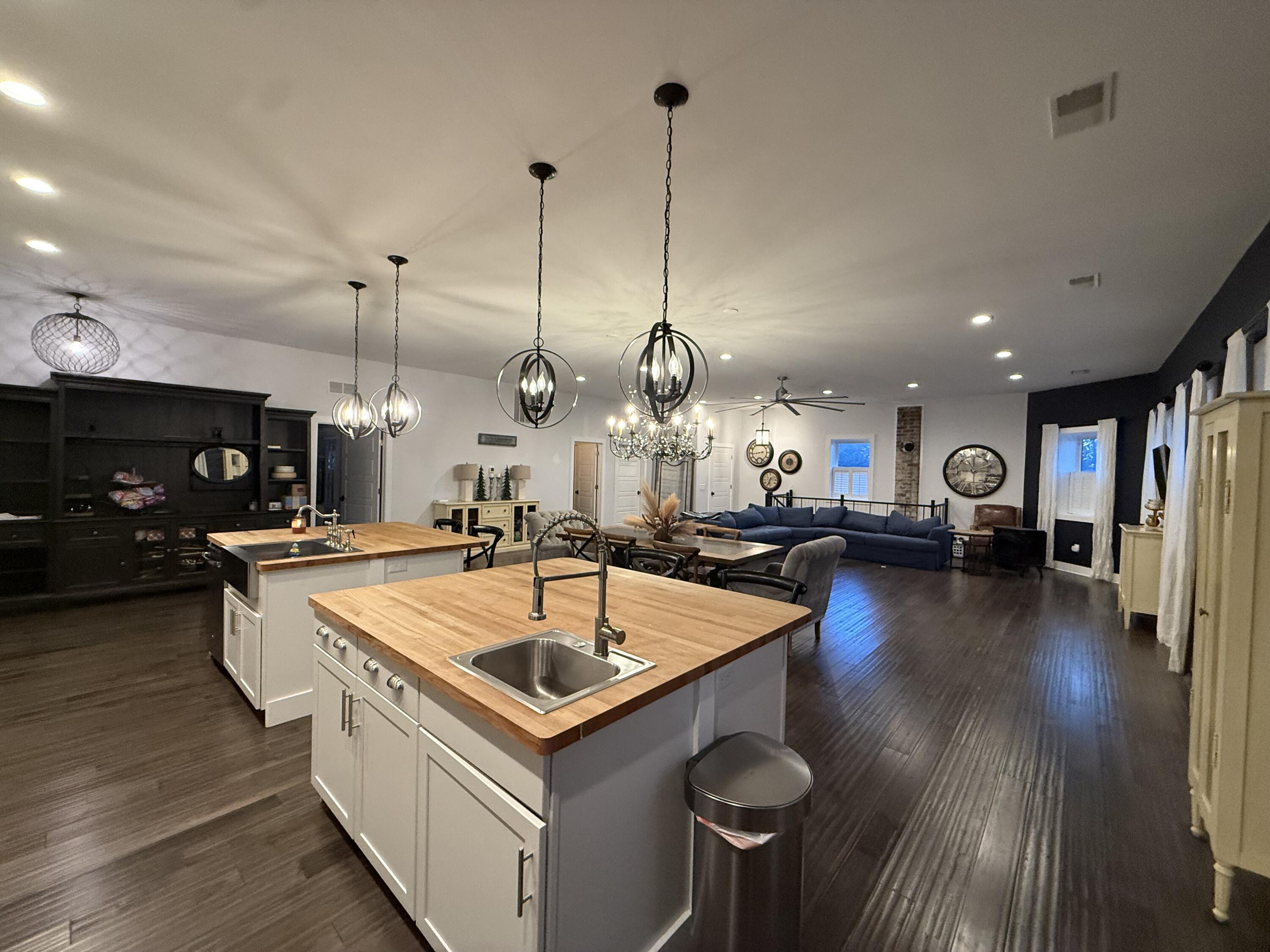 107 E Street Property Photo 16