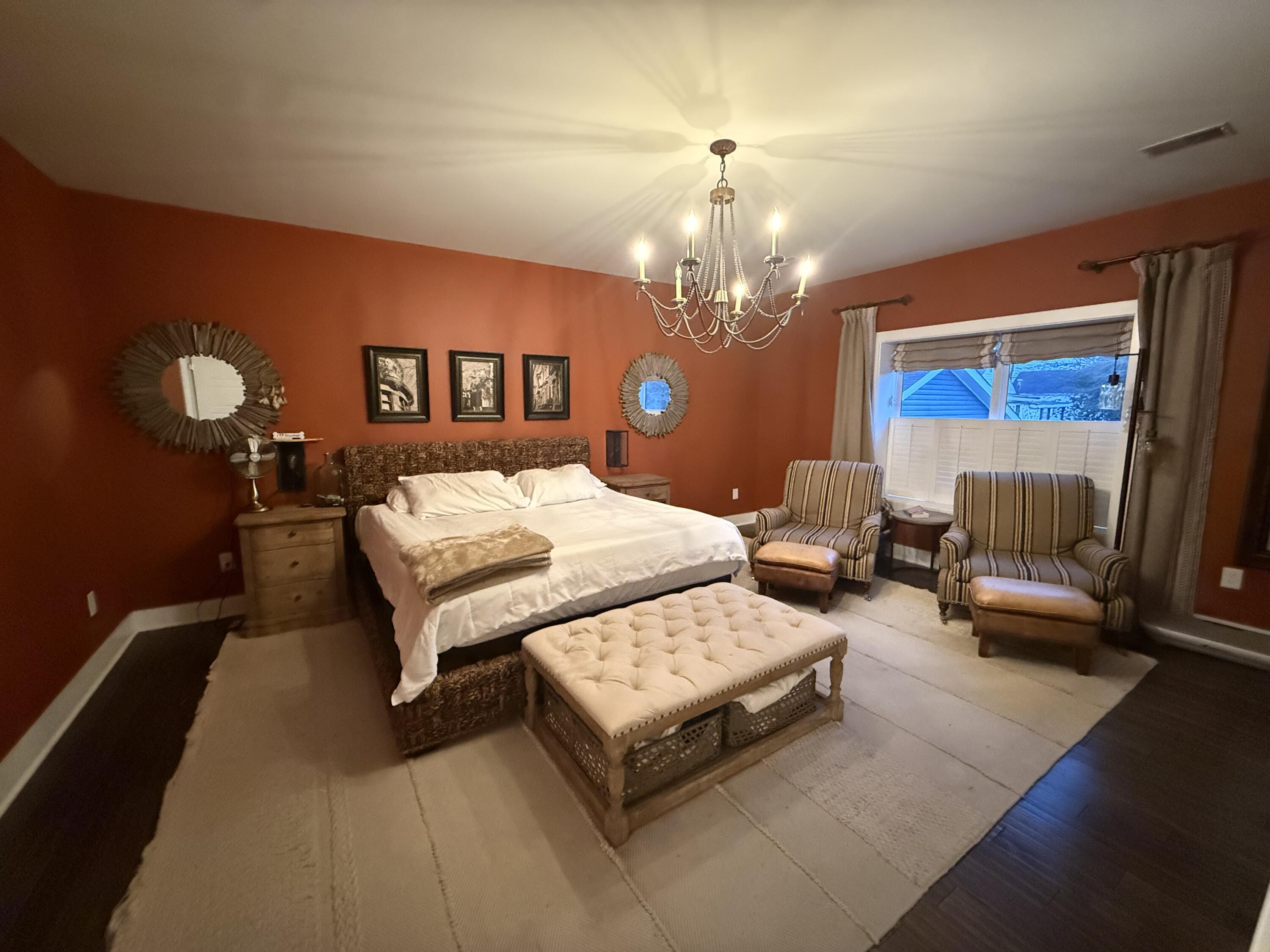 107 E Street Property Photo 18