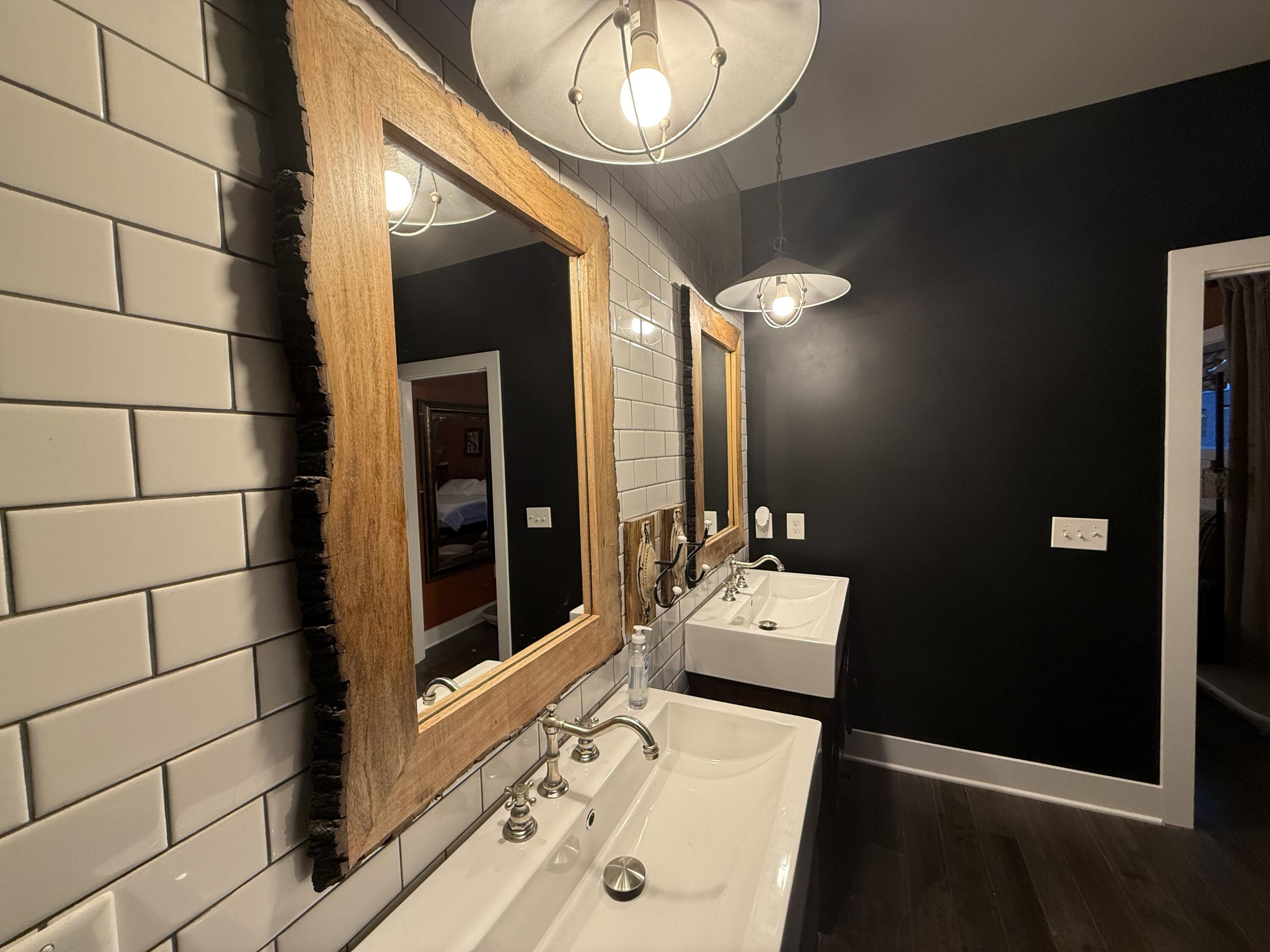 107 E Street Property Photo 25