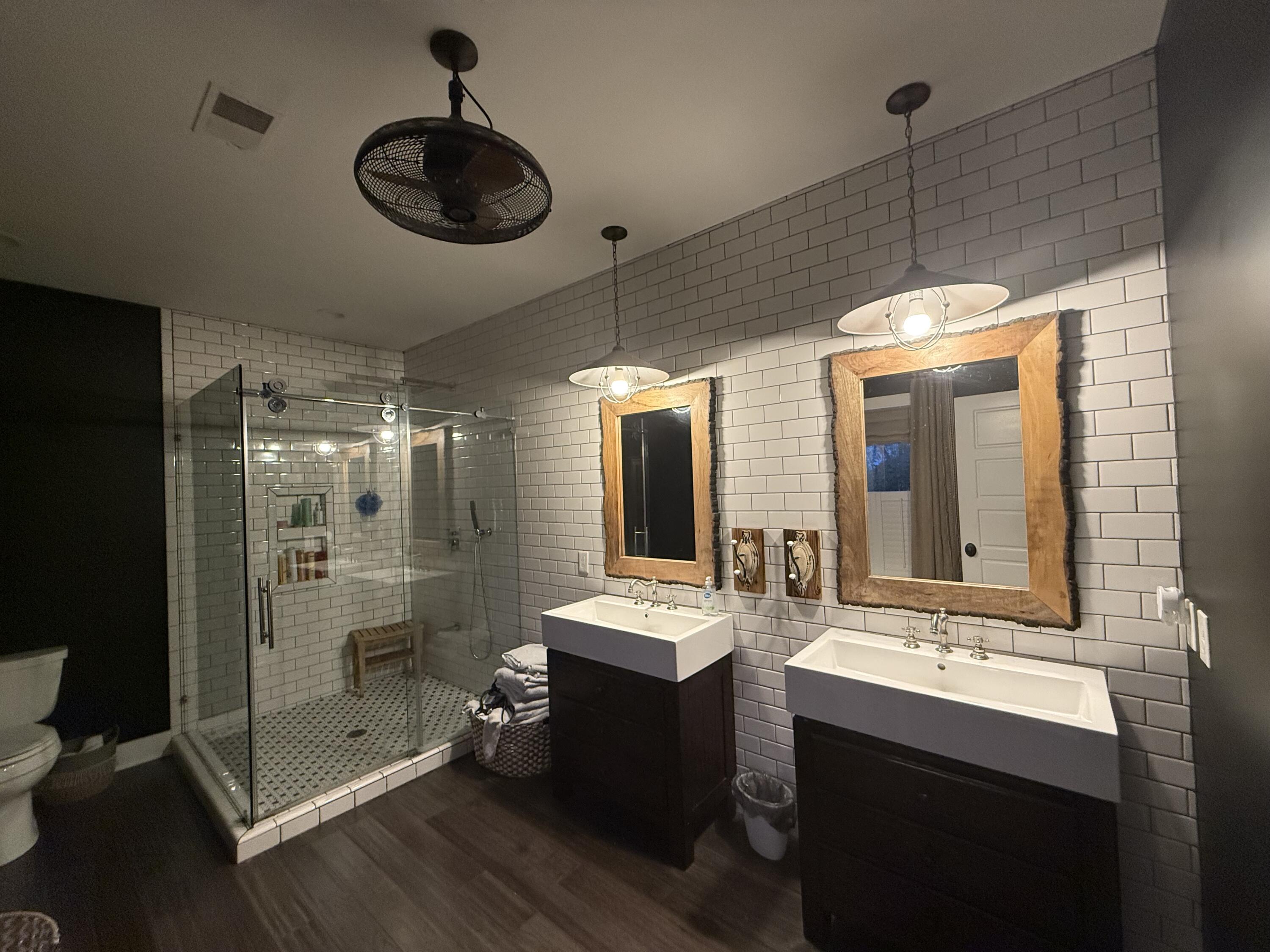 107 E Street Property Photo 26