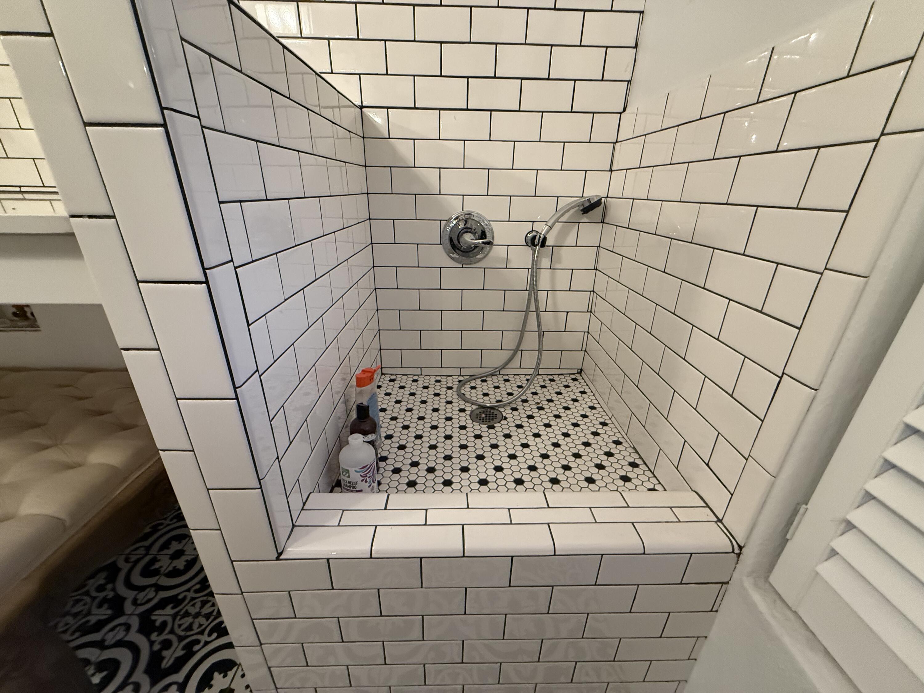 107 E Street Property Photo 33