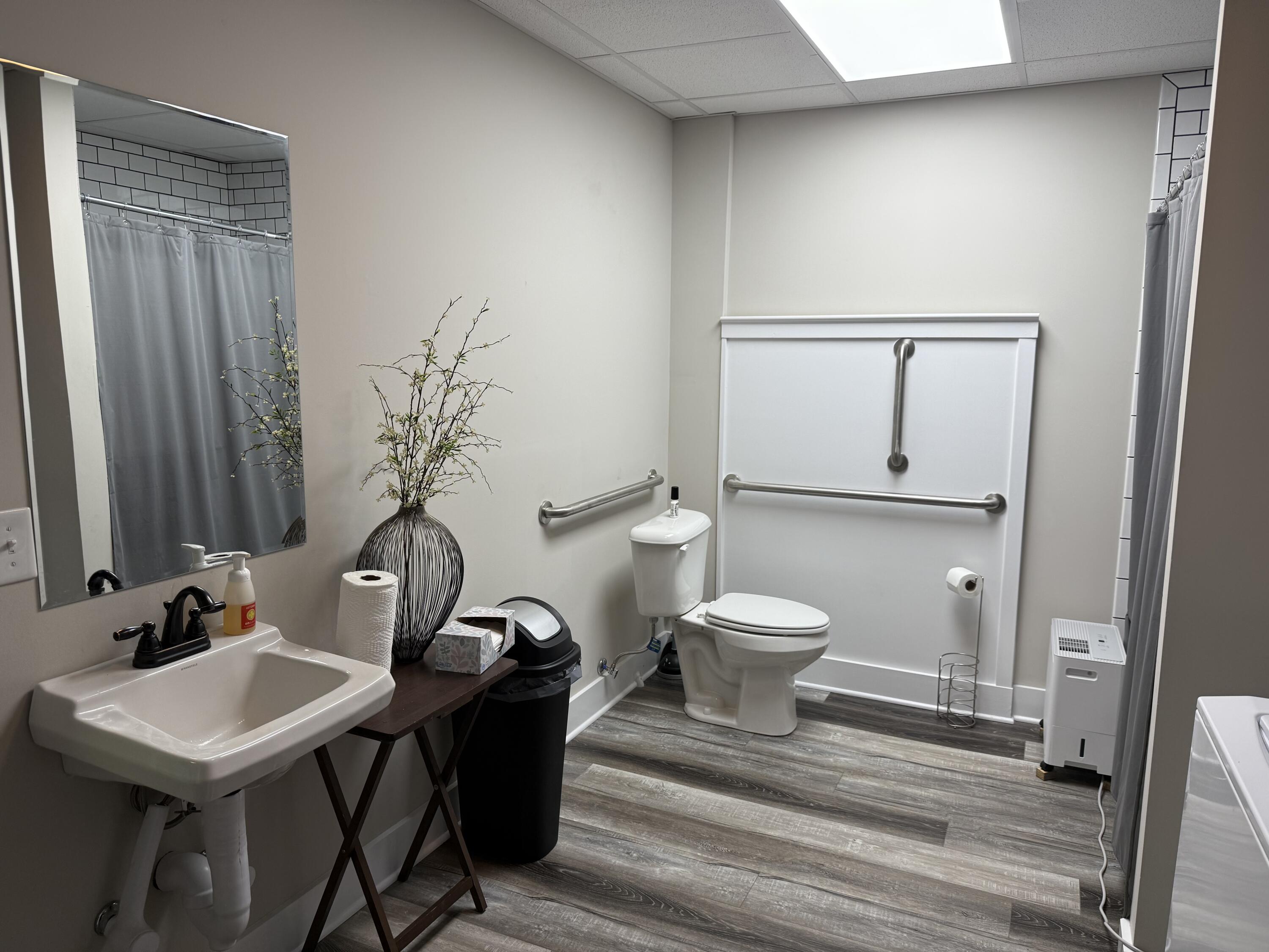 107 E Street Property Photo 41