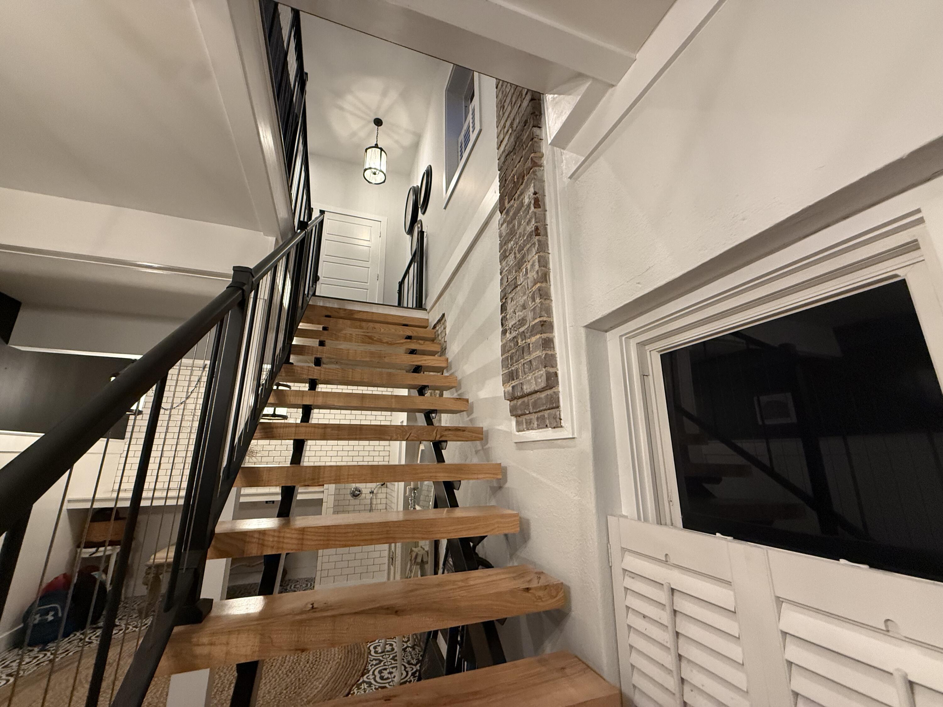 107 E Street Property Photo 45