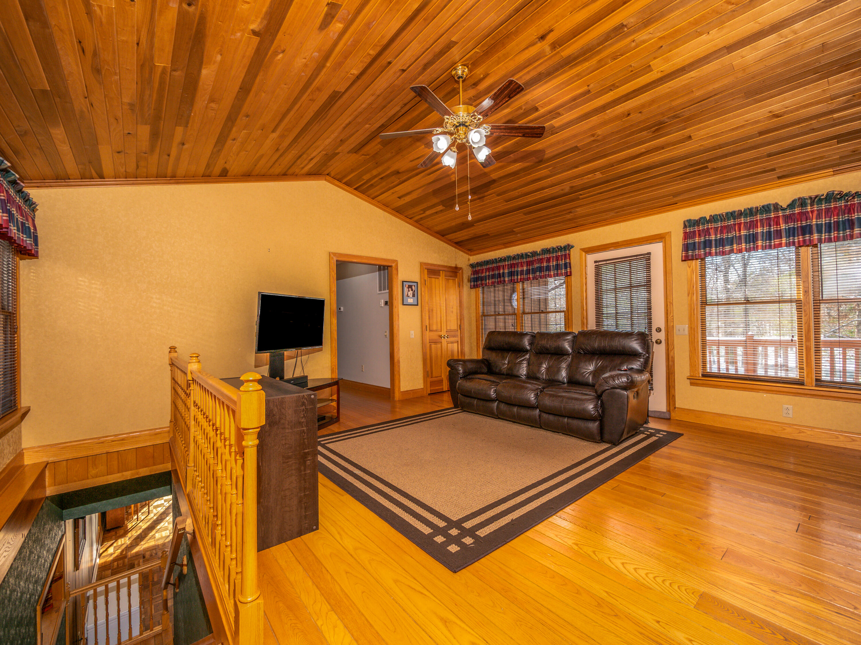 435 Hunters Lane Property Photo 35