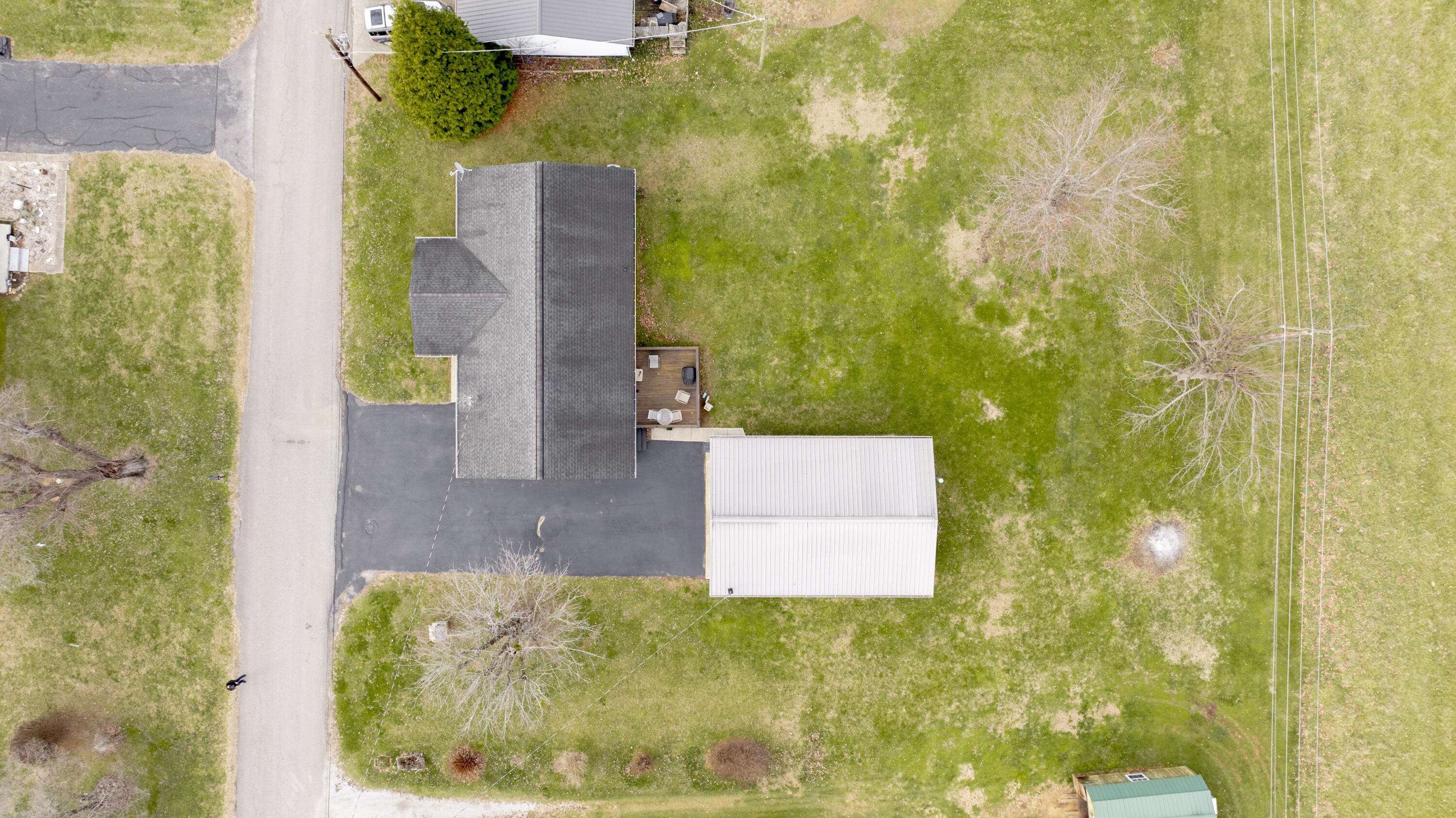 209 Tate Drive Property Photo 12